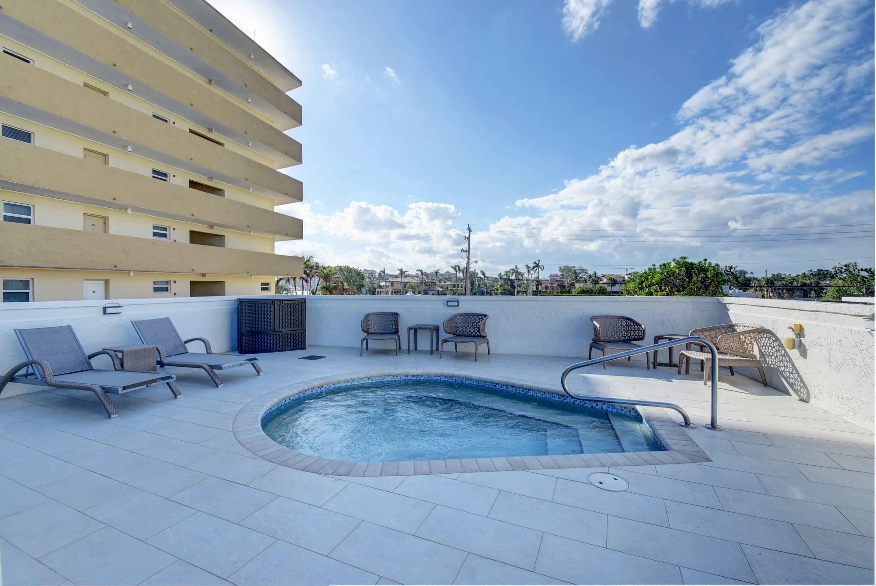 250 S Ocean Boulevard 12c