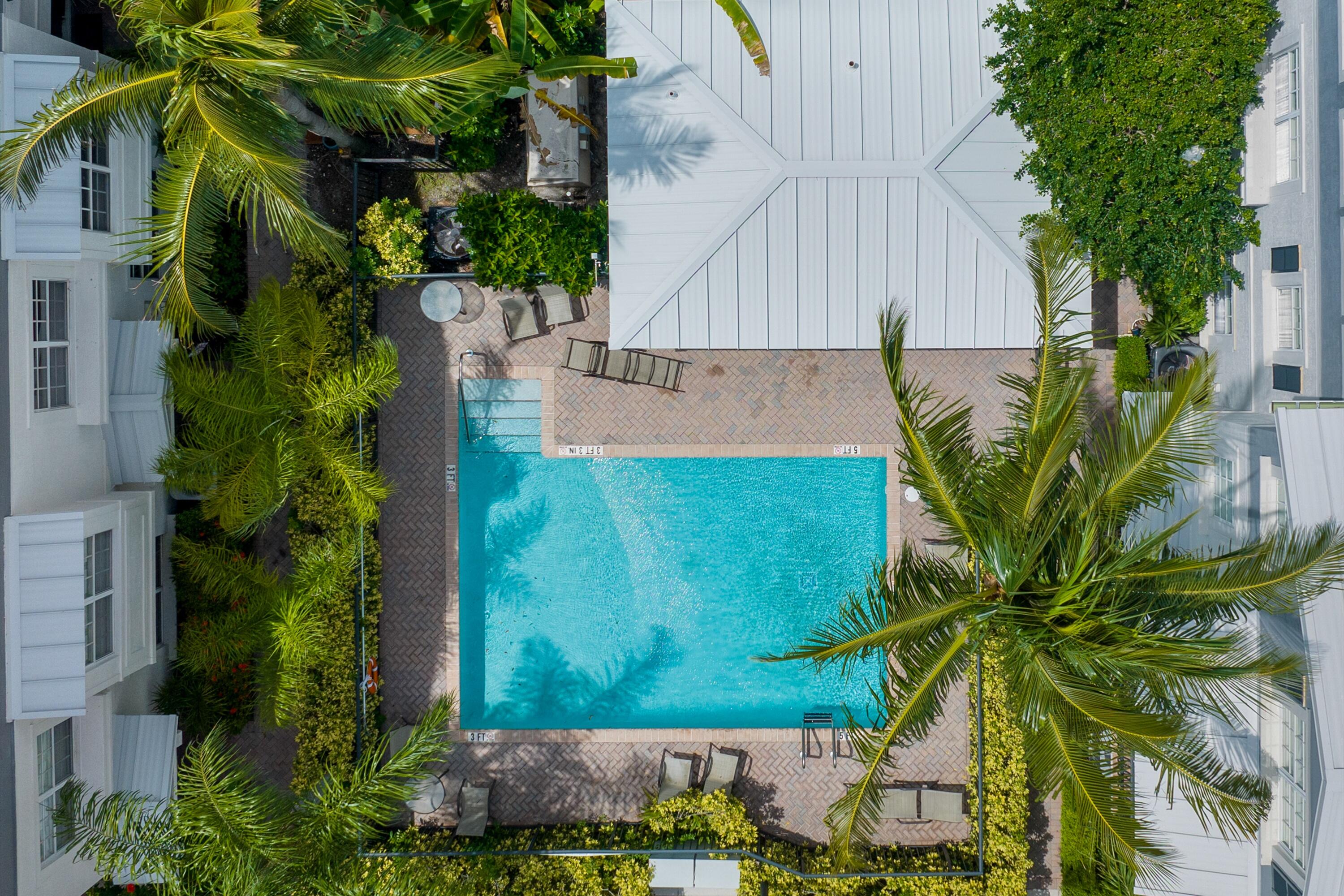 295 NE 5th Avenue 23