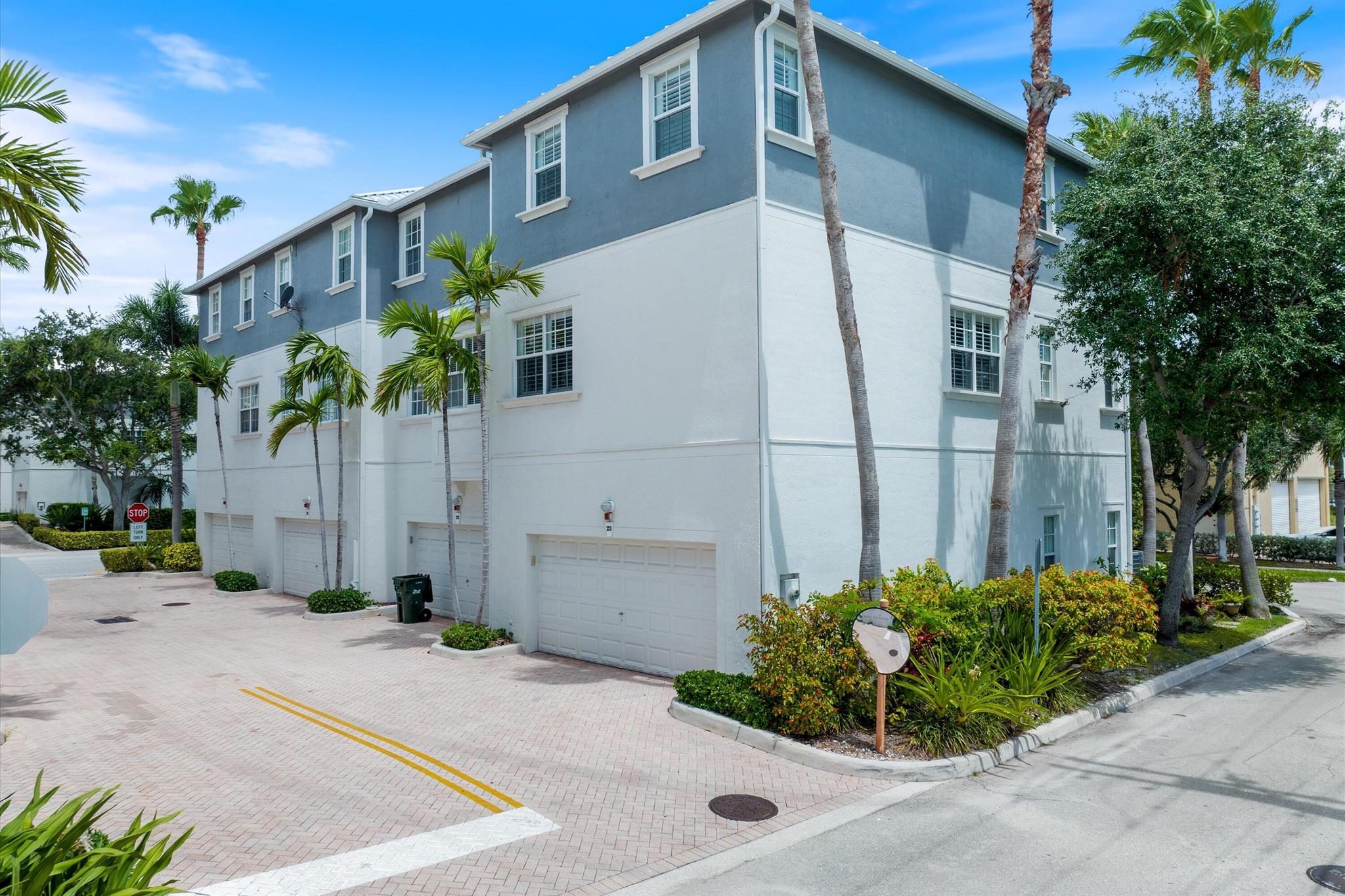 295 NE 5th Avenue 23