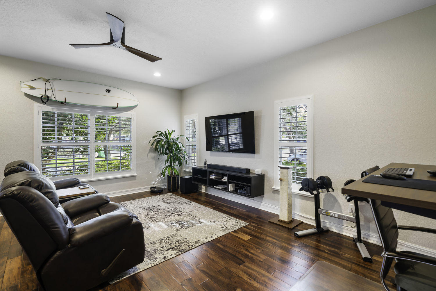 295 NE 5th Avenue 23