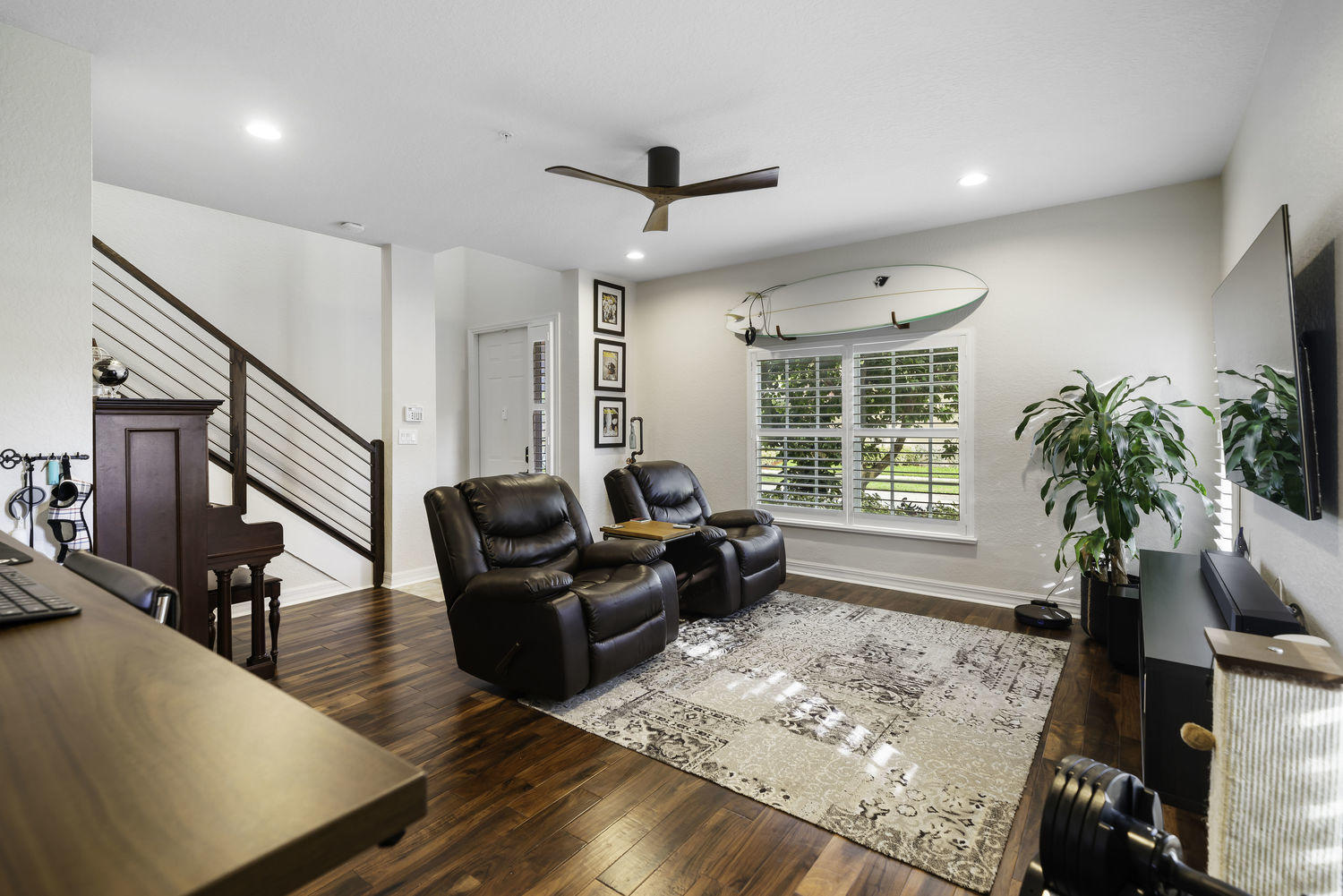 295 NE 5th Avenue 23