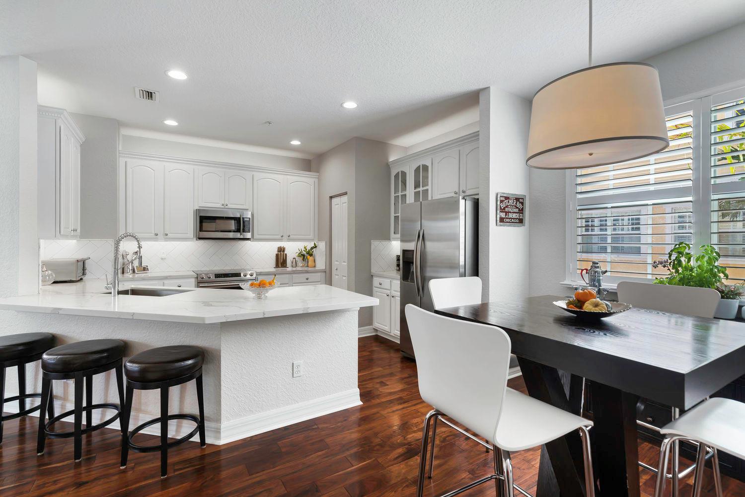 295 NE 5th Avenue 23