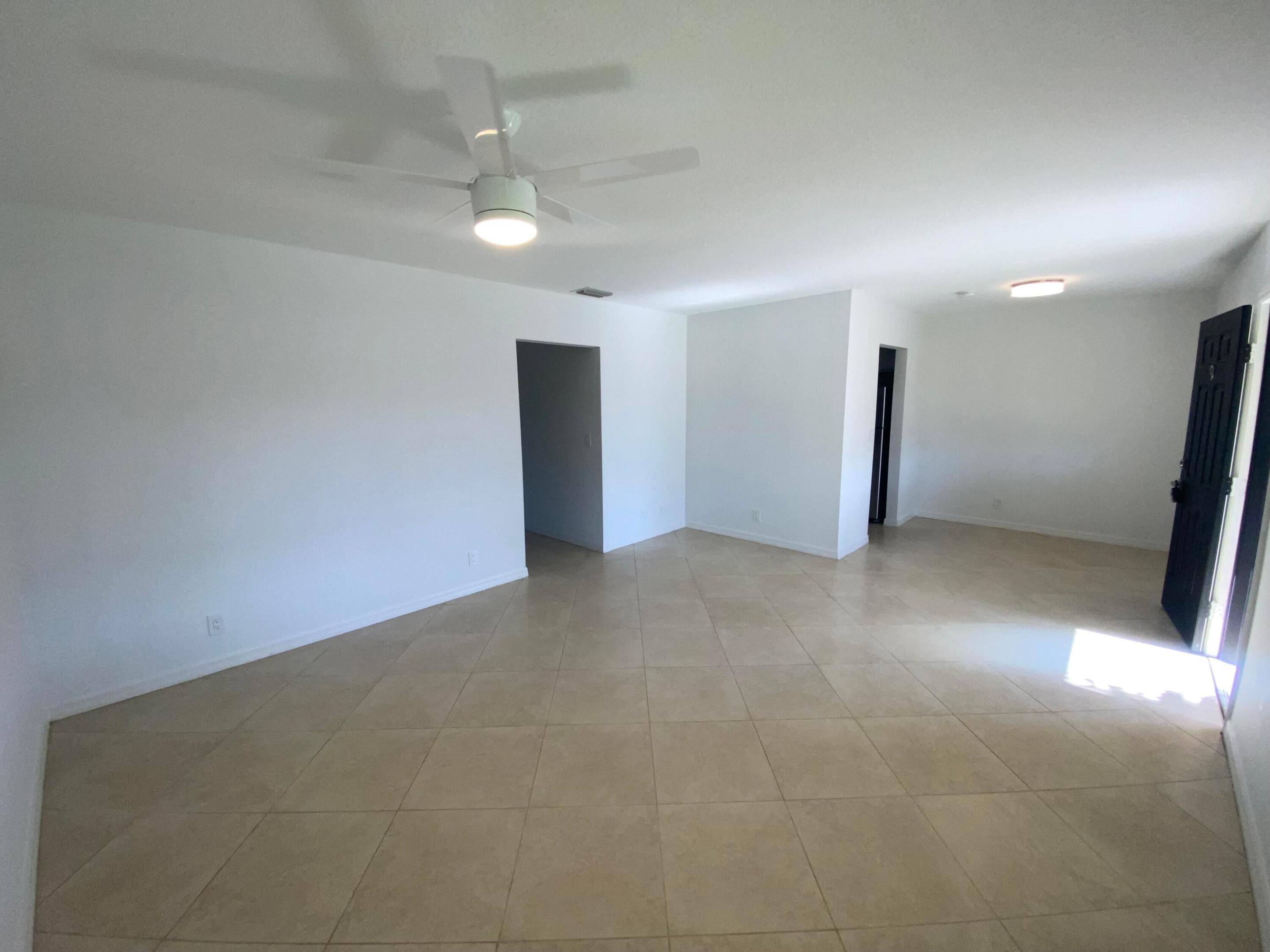 1014 NE 9th Avenue 9