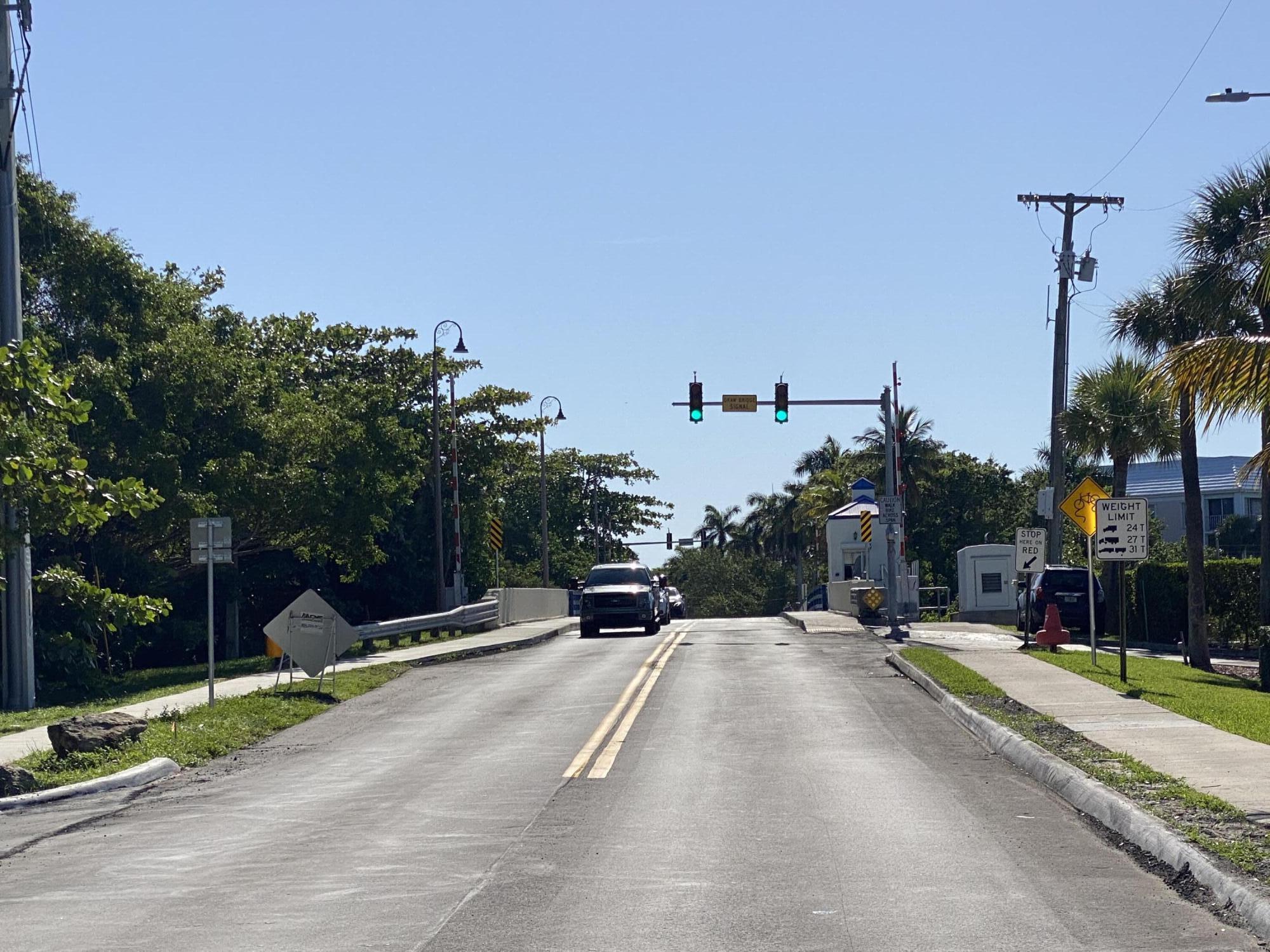 1014 NE 9th Avenue 9