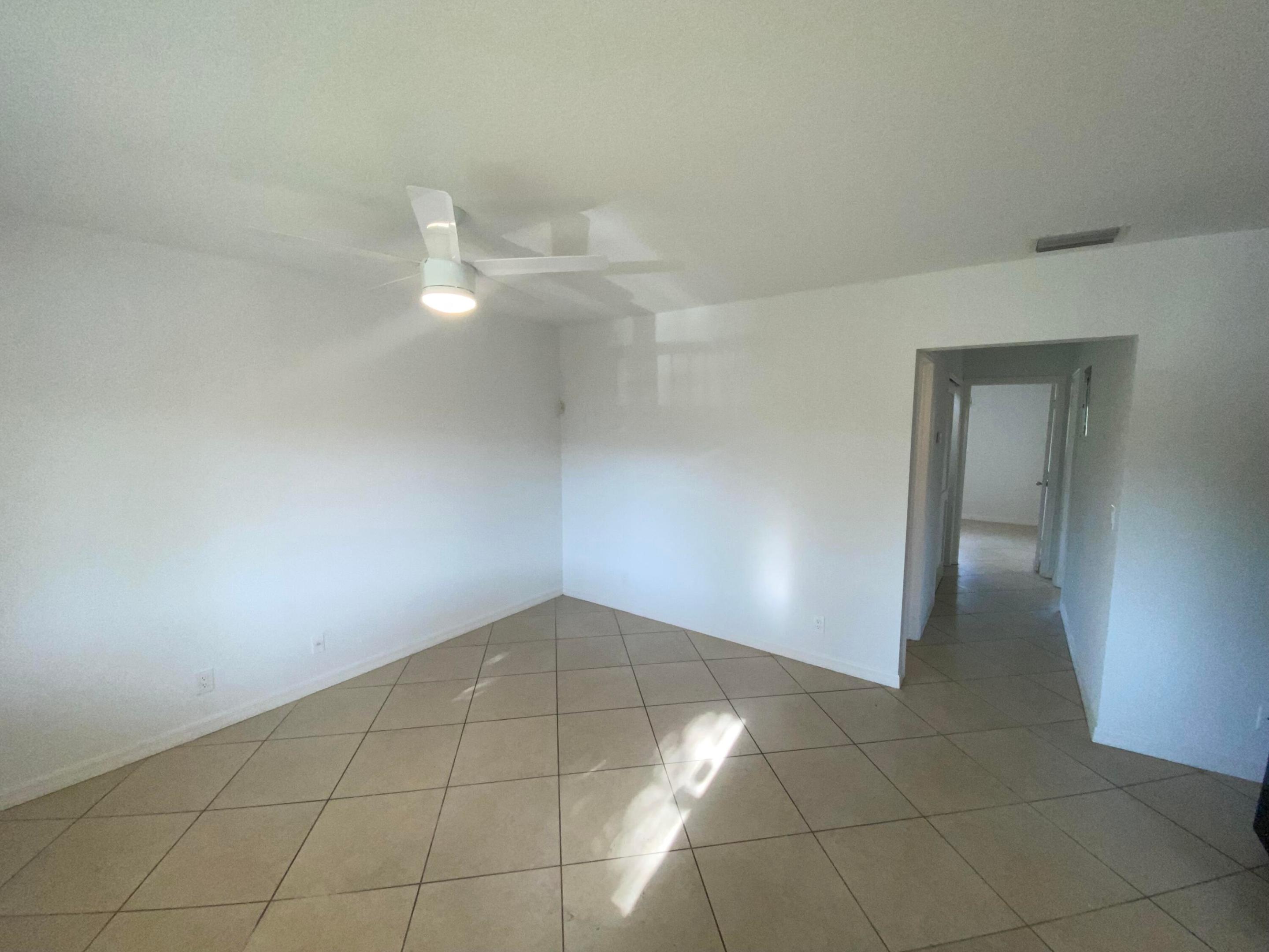 1014 NE 9th Avenue 9