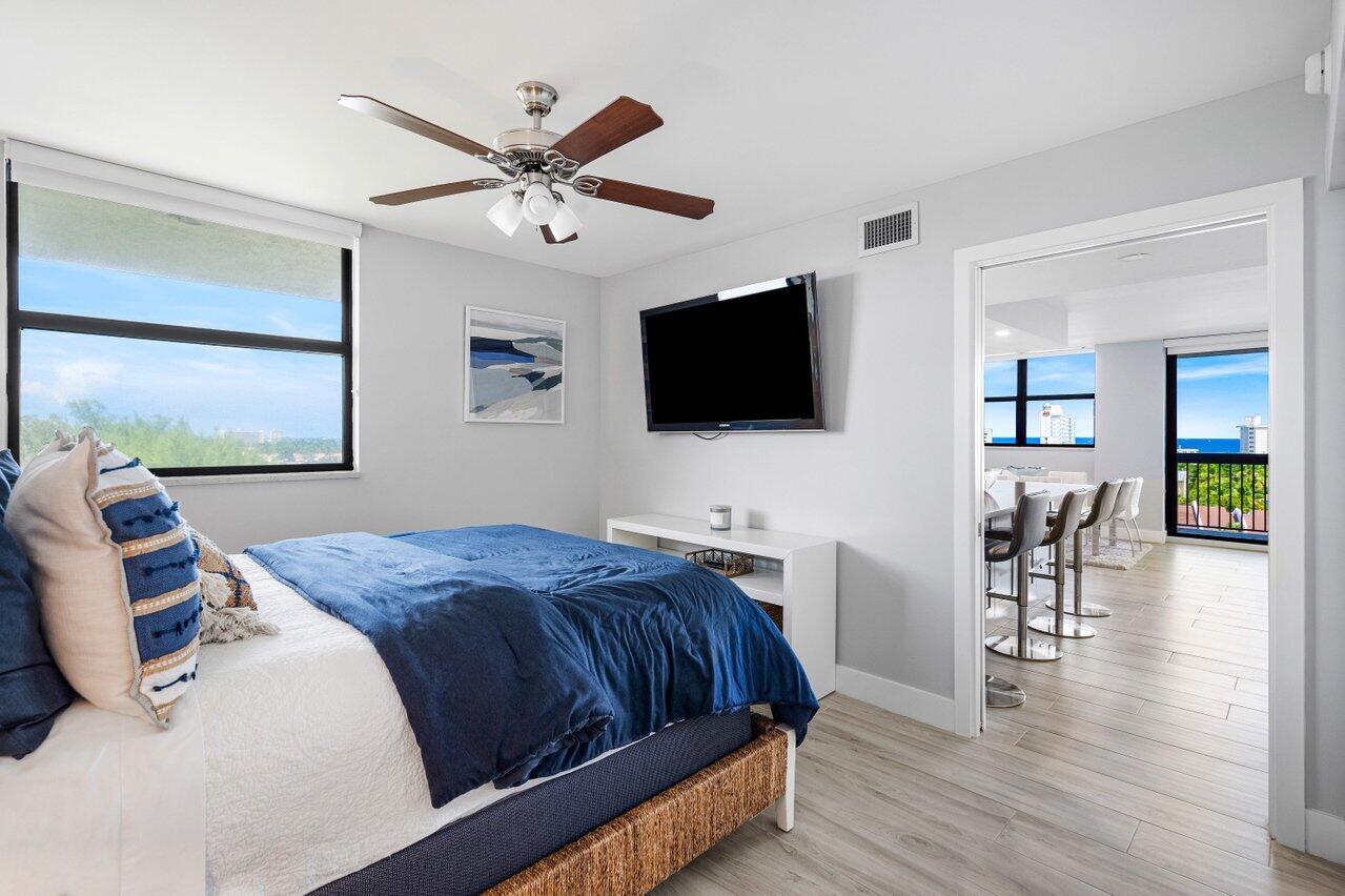 2900 NE 14th St Causeway 807