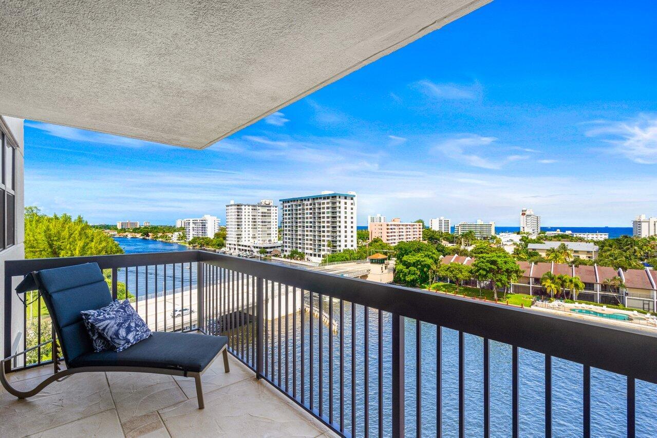 2900 NE 14th St Causeway 807