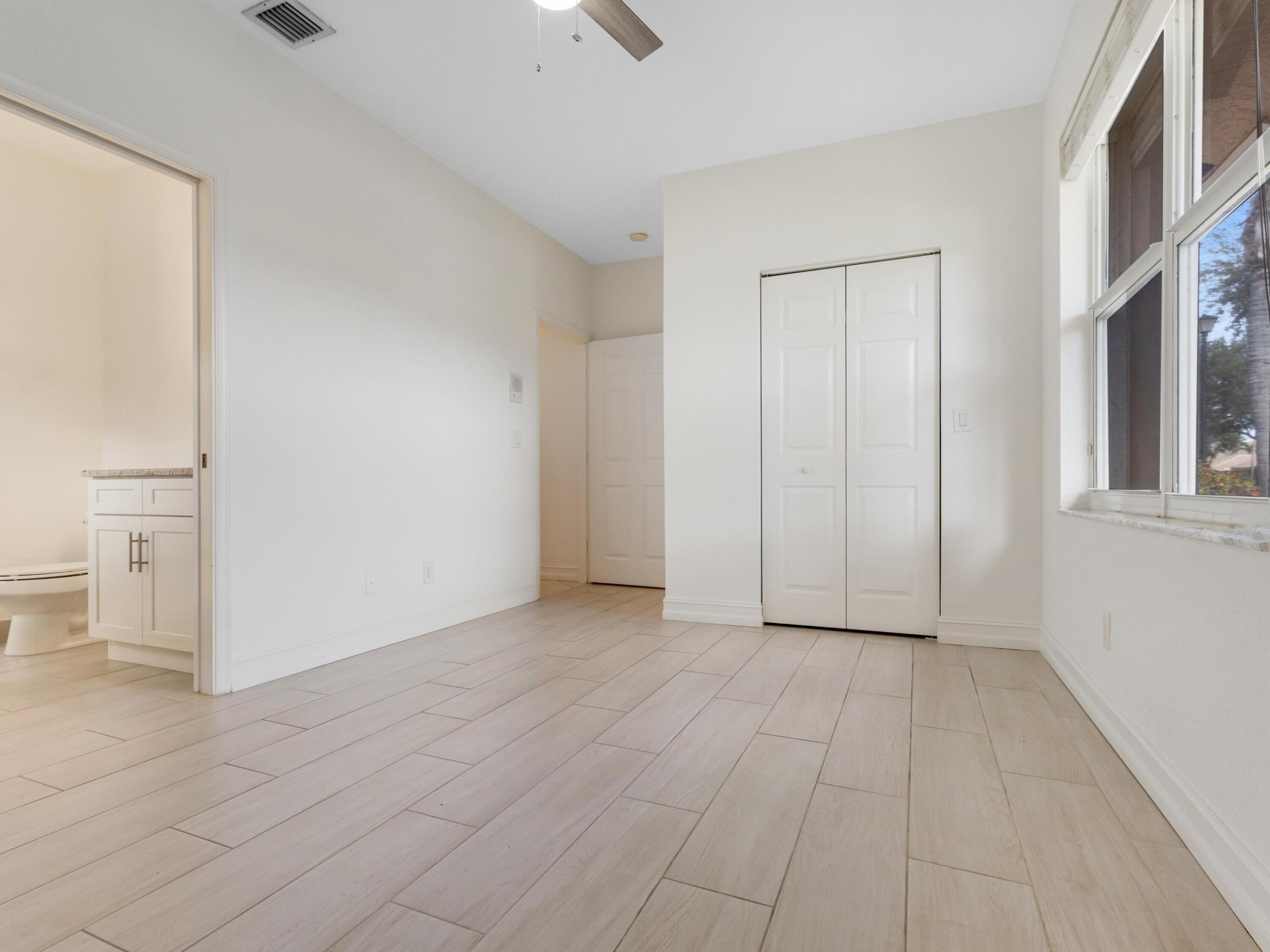 232 W Coral Trace Circle N