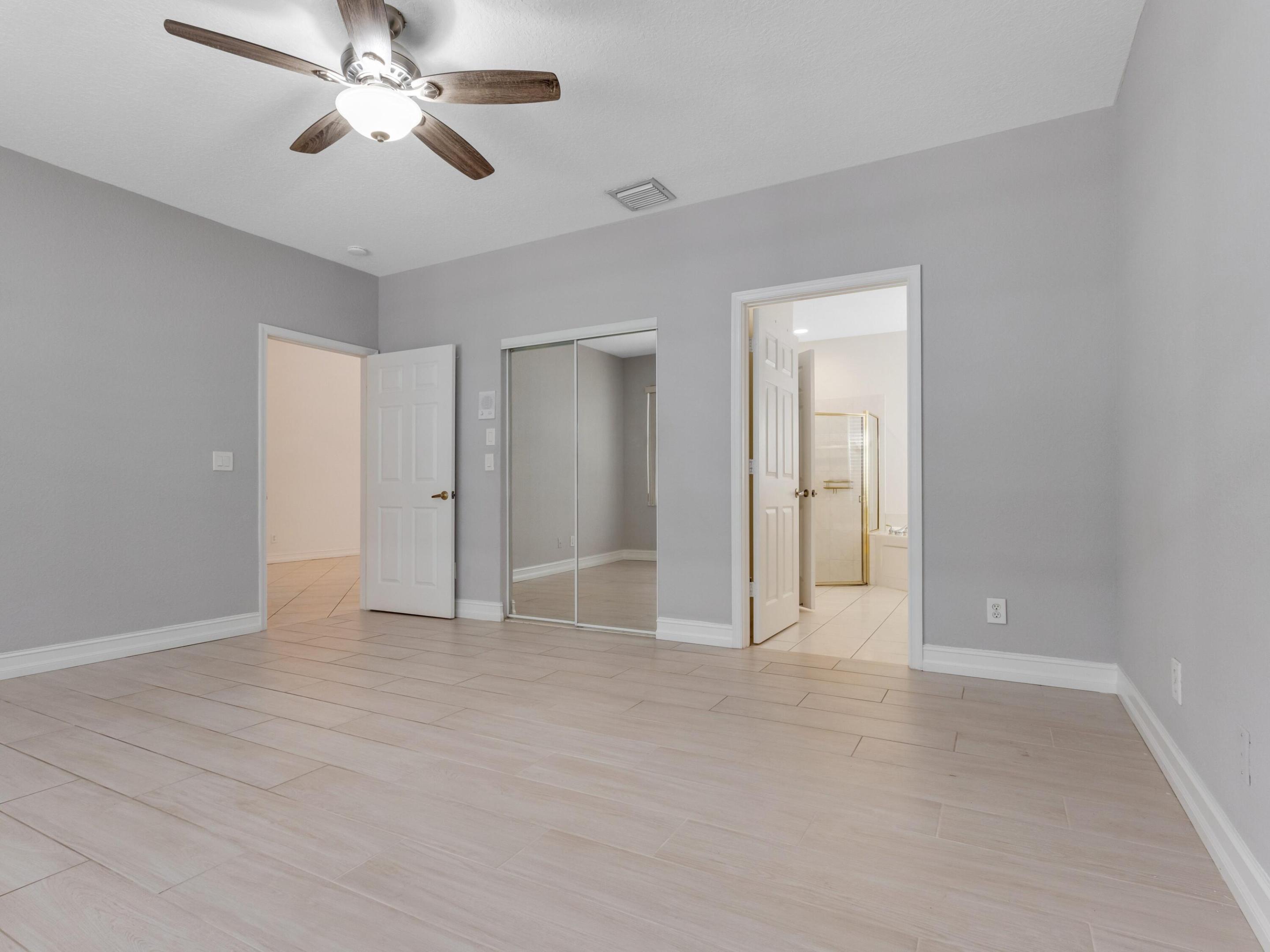 232 W Coral Trace Circle N