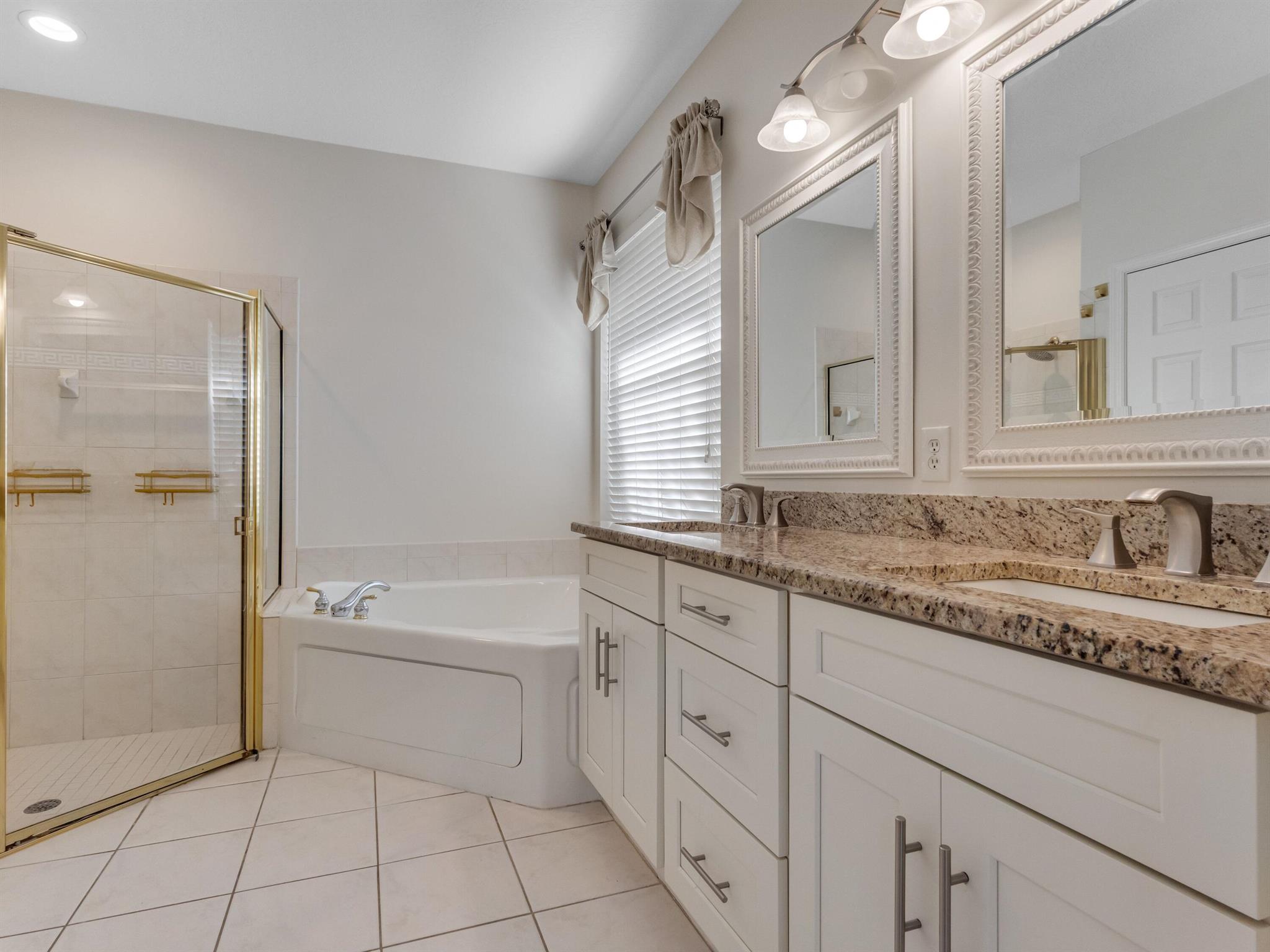 232 W Coral Trace Circle N