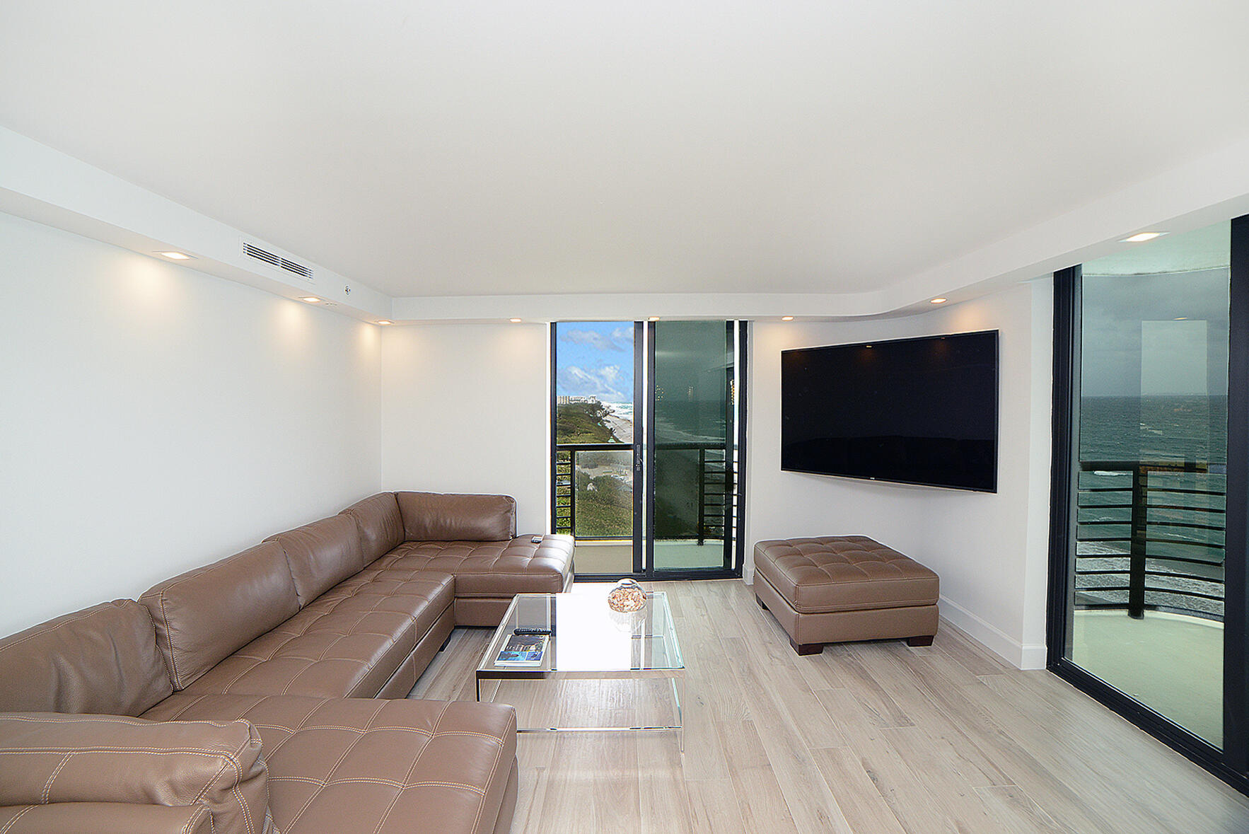 250 S Ocean Boulevard 9h