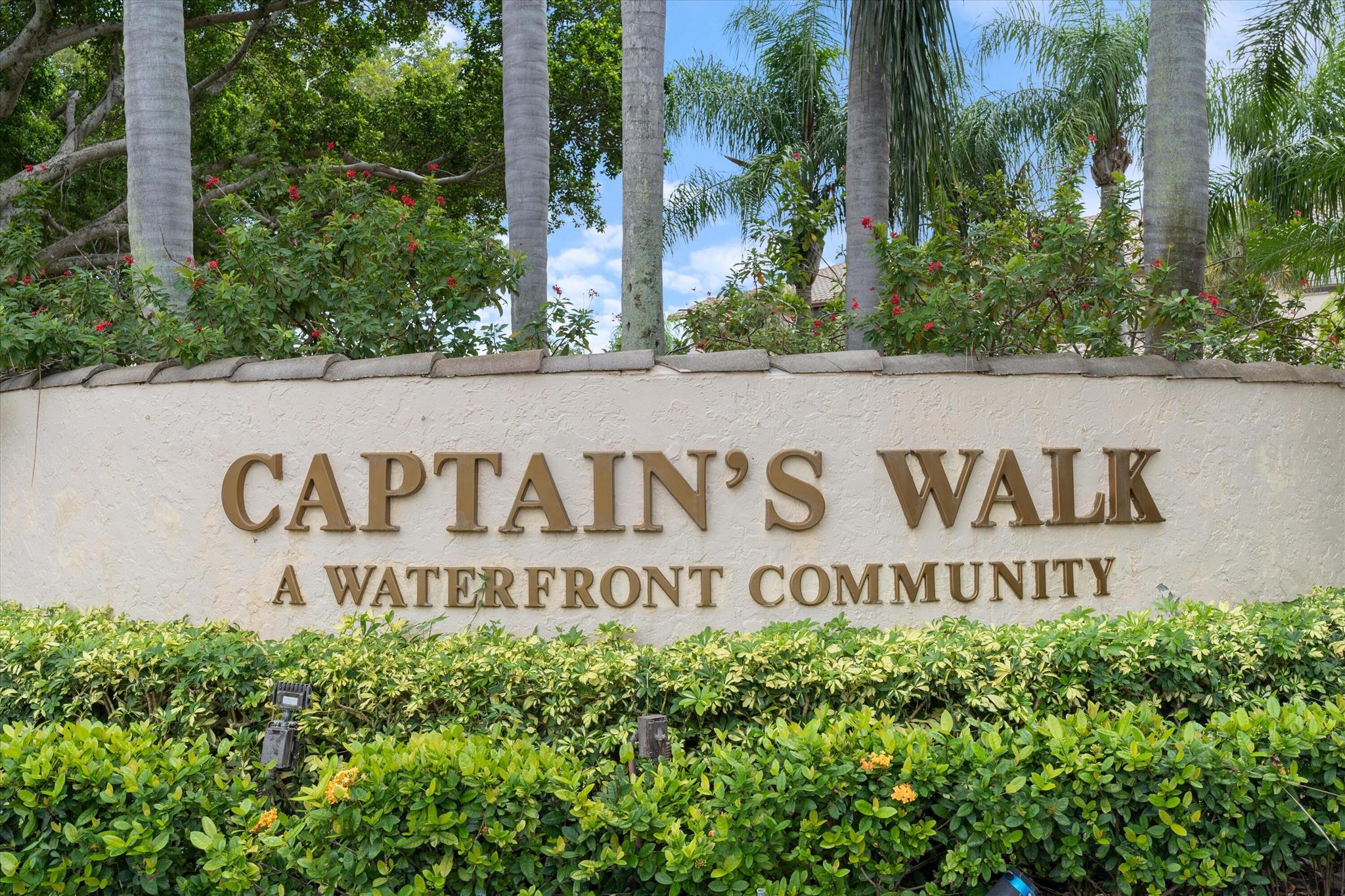 270 Captains Walk 3020