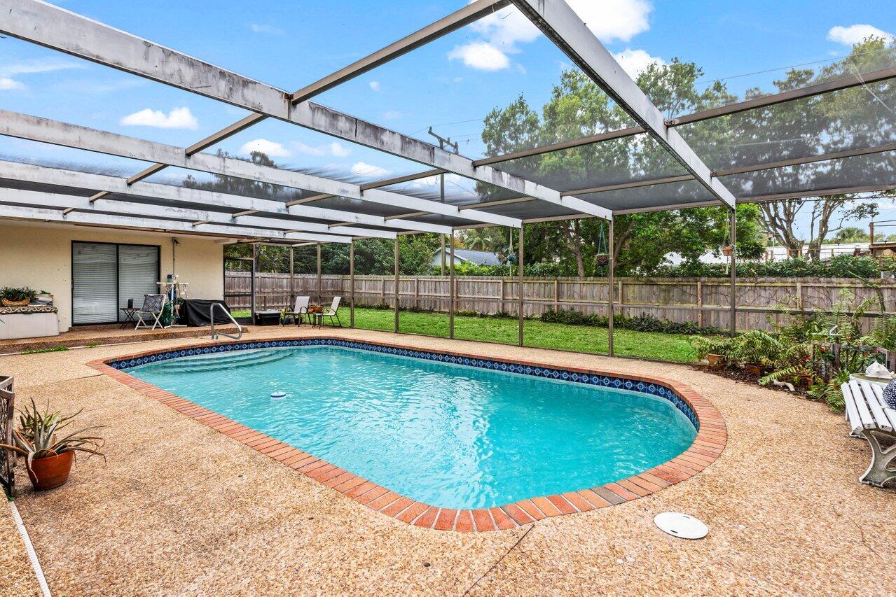 1120 SW 16th Street