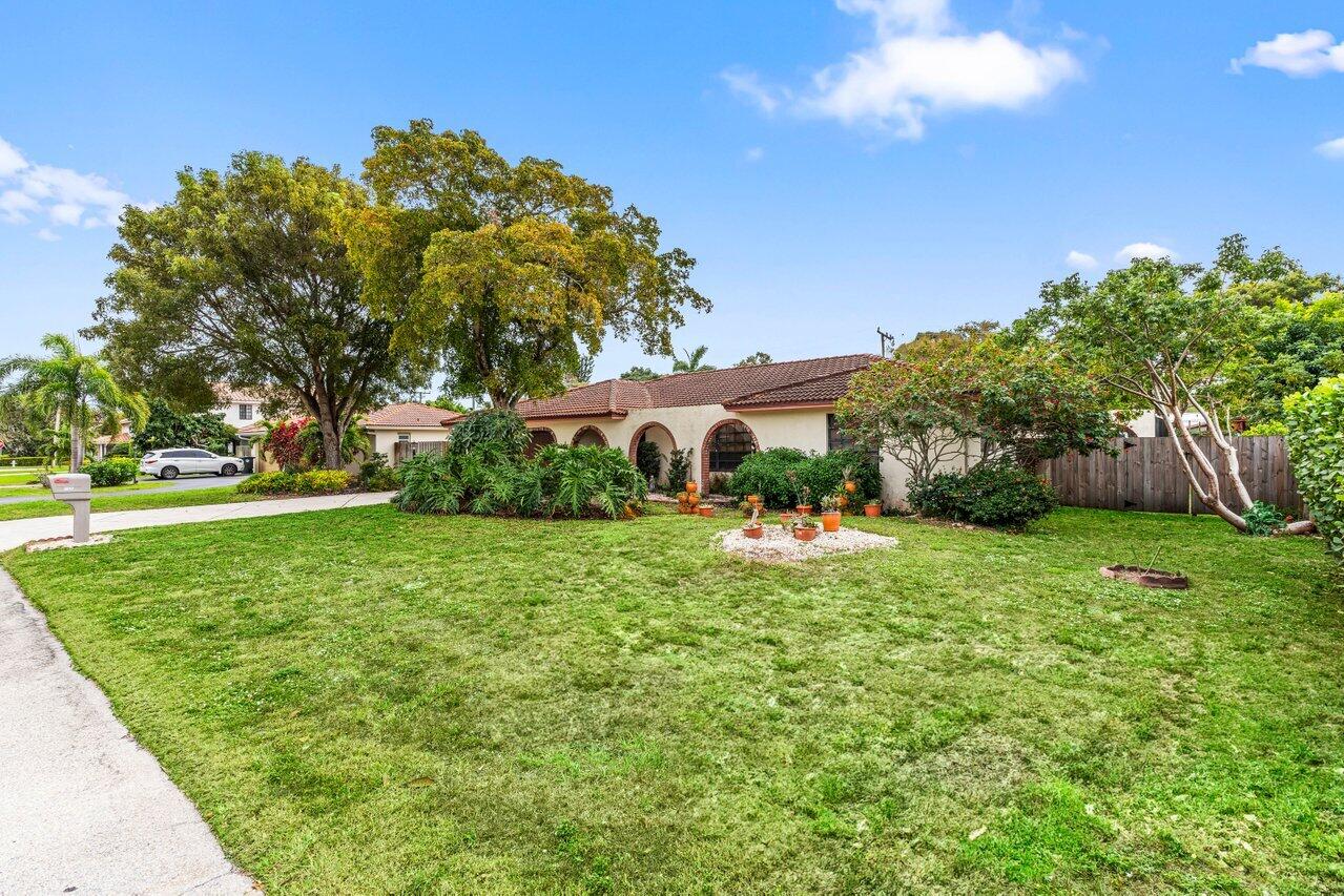1120 SW 16th Street