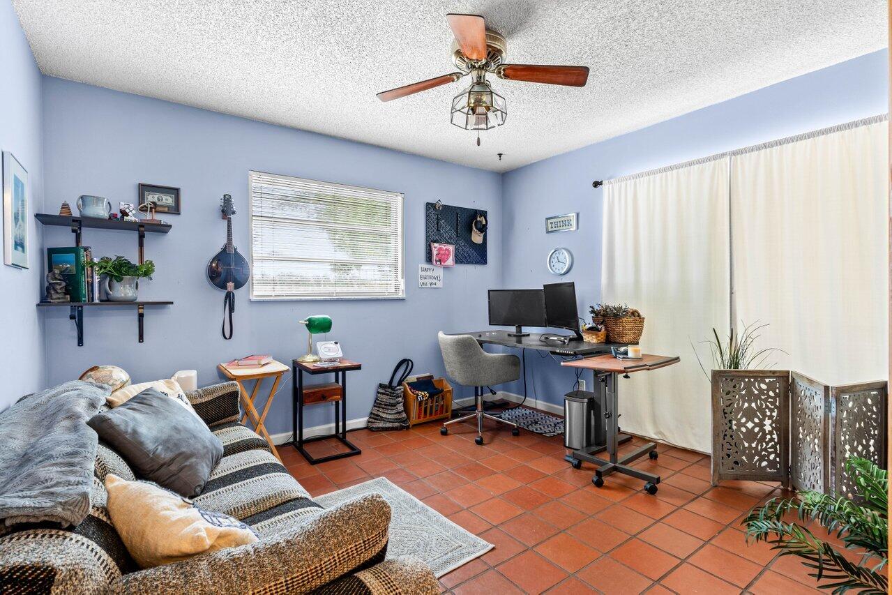 1120 SW 16th Street