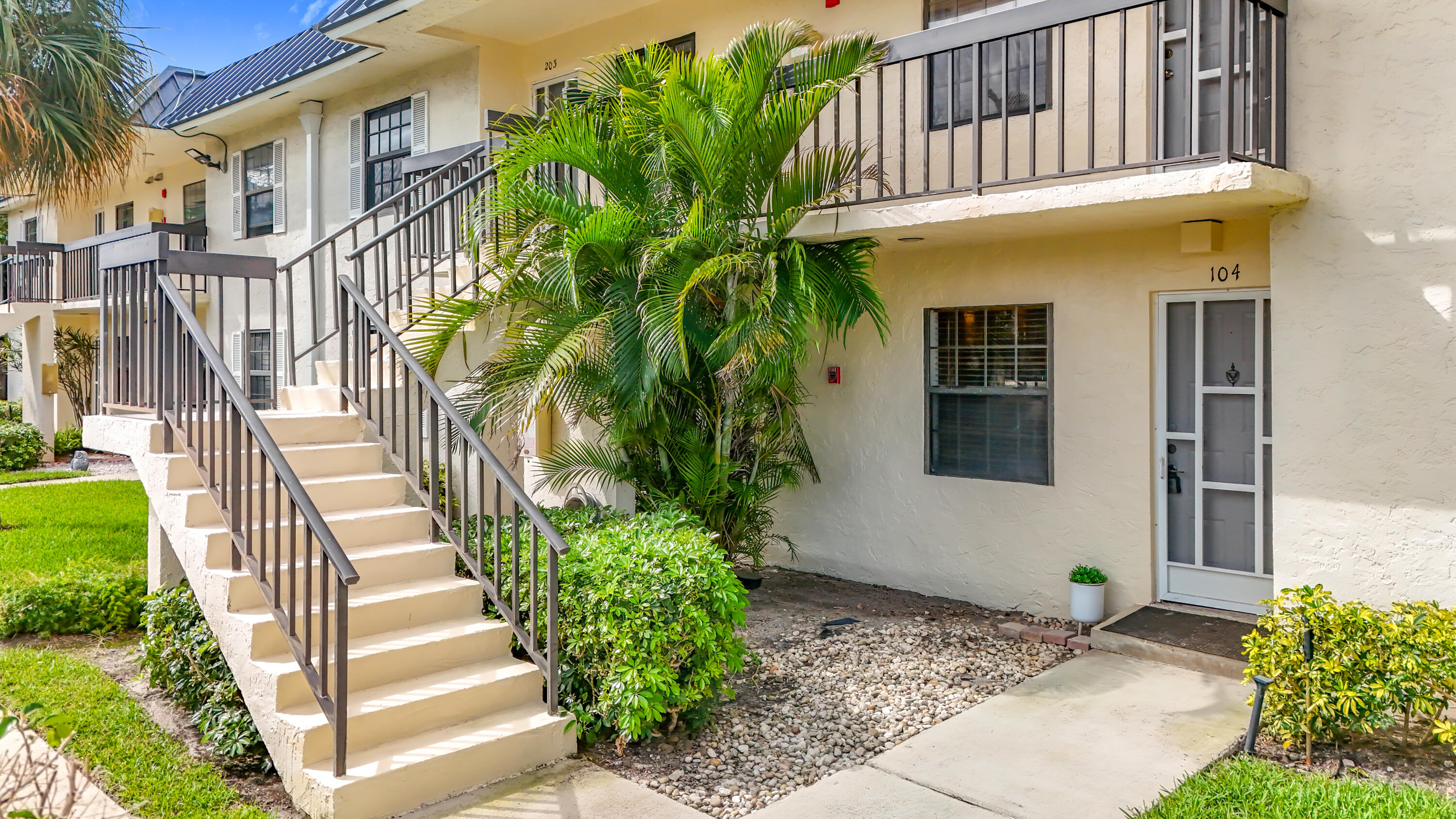 3020 Florida Boulevard 104-C