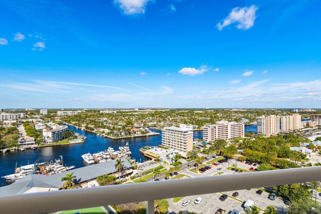 1 N Ocean Boulevard 1607