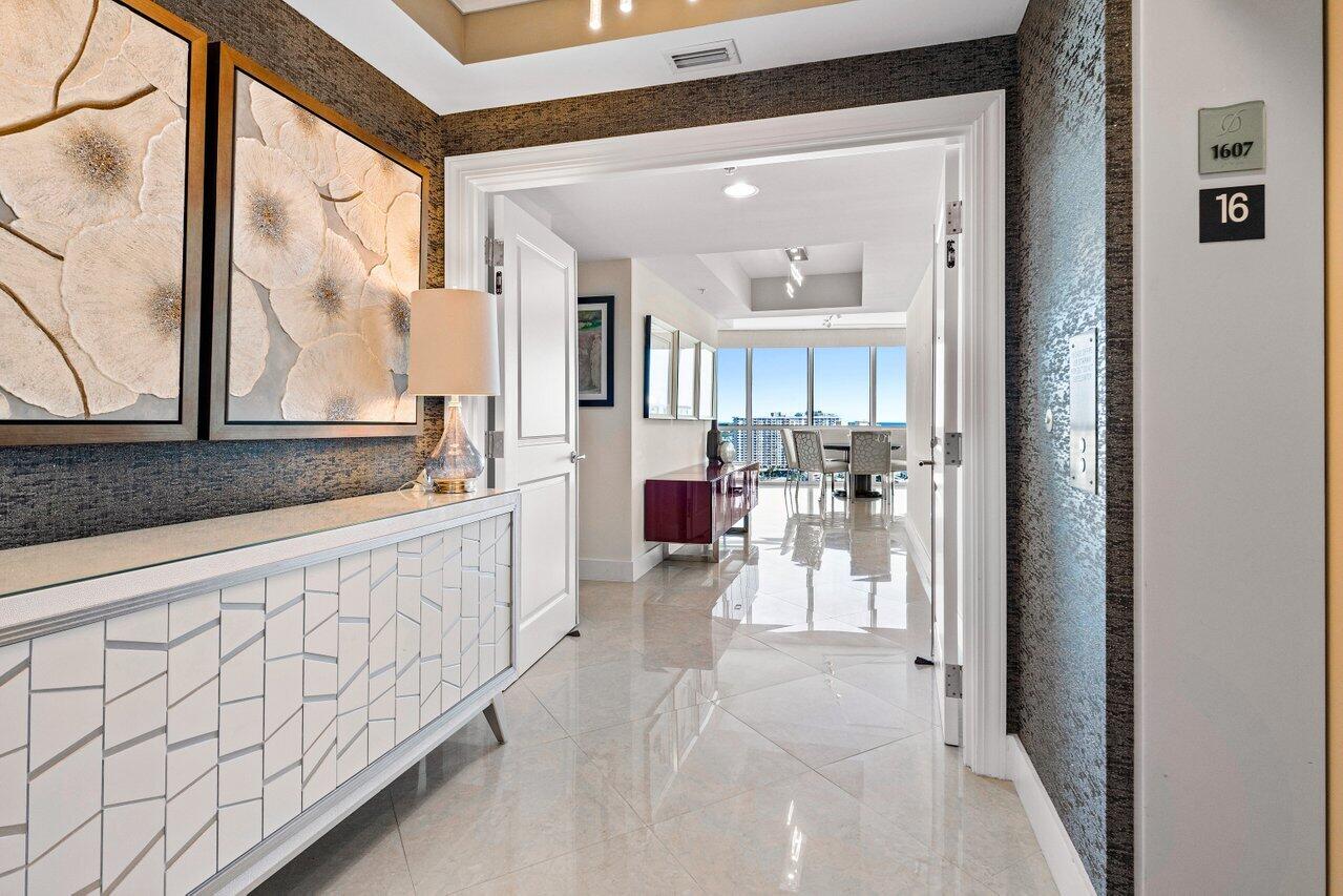 1 N Ocean Boulevard 1607
