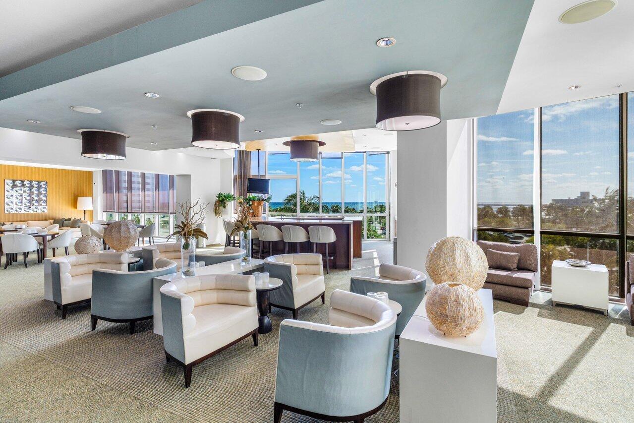 1 N Ocean Boulevard 1607