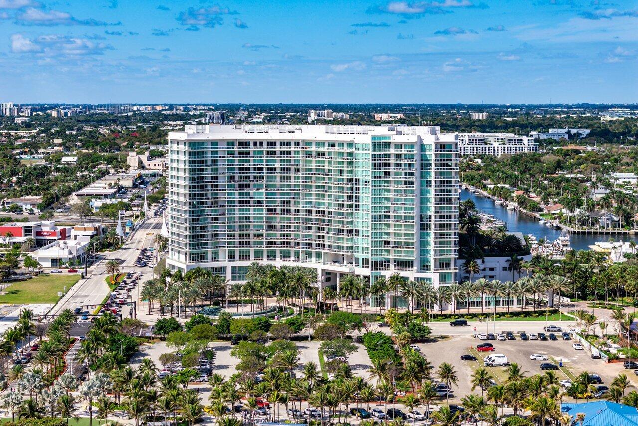 1 N Ocean Boulevard 1607