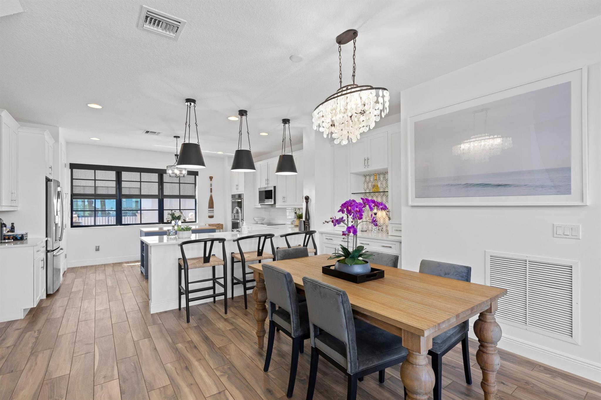 6 Windward Lane