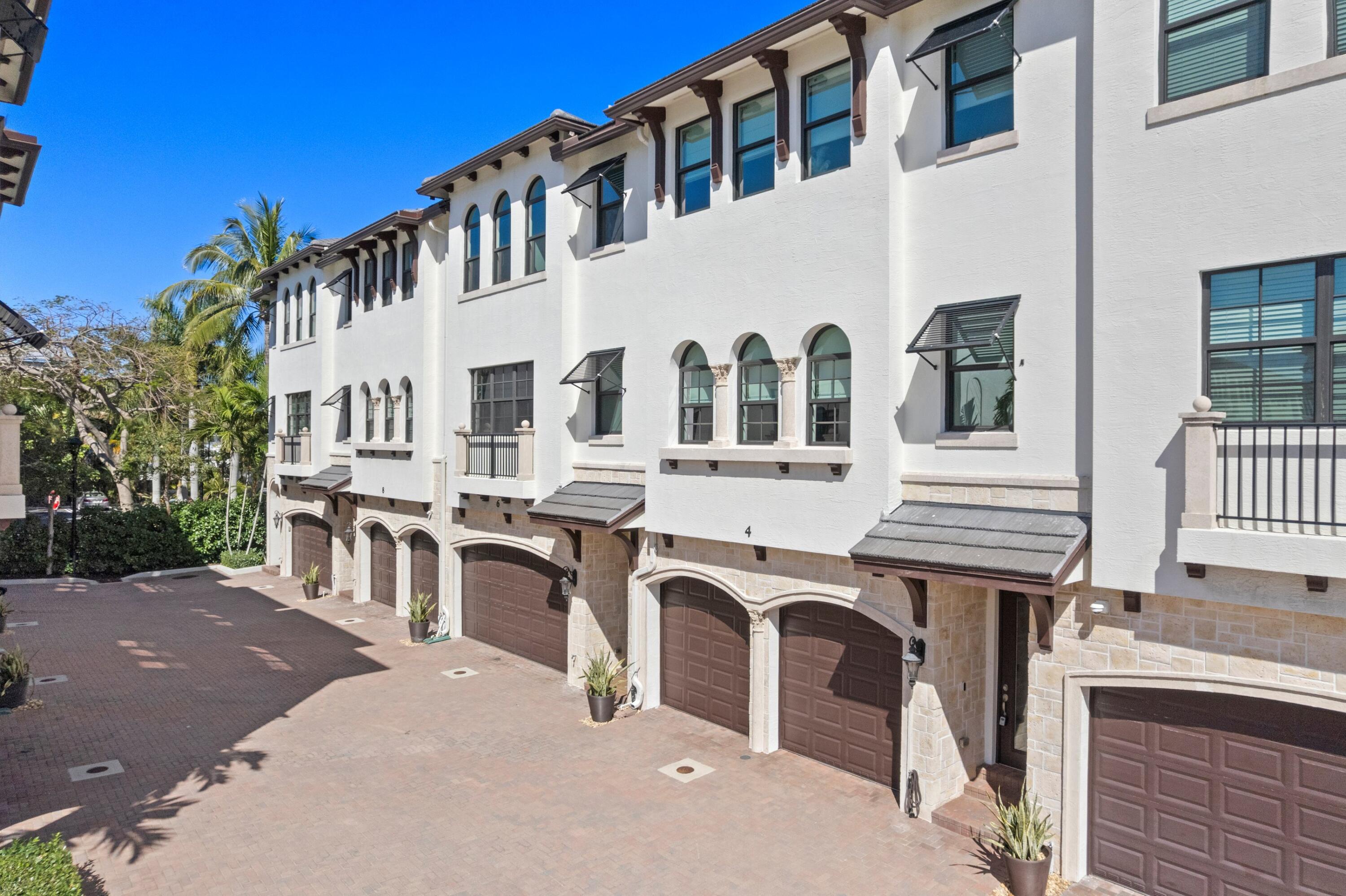 6 Windward Lane