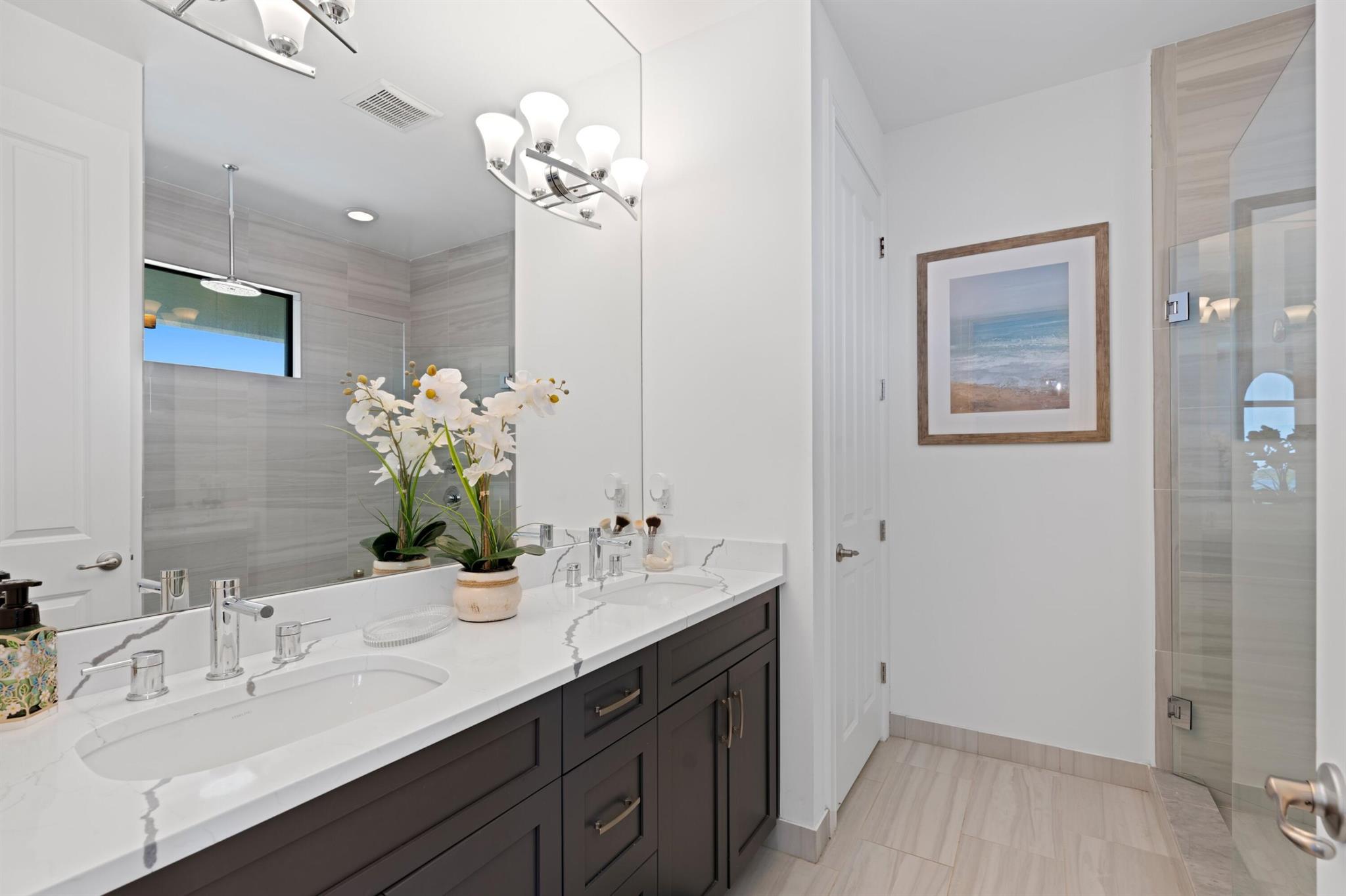 6 Windward Lane