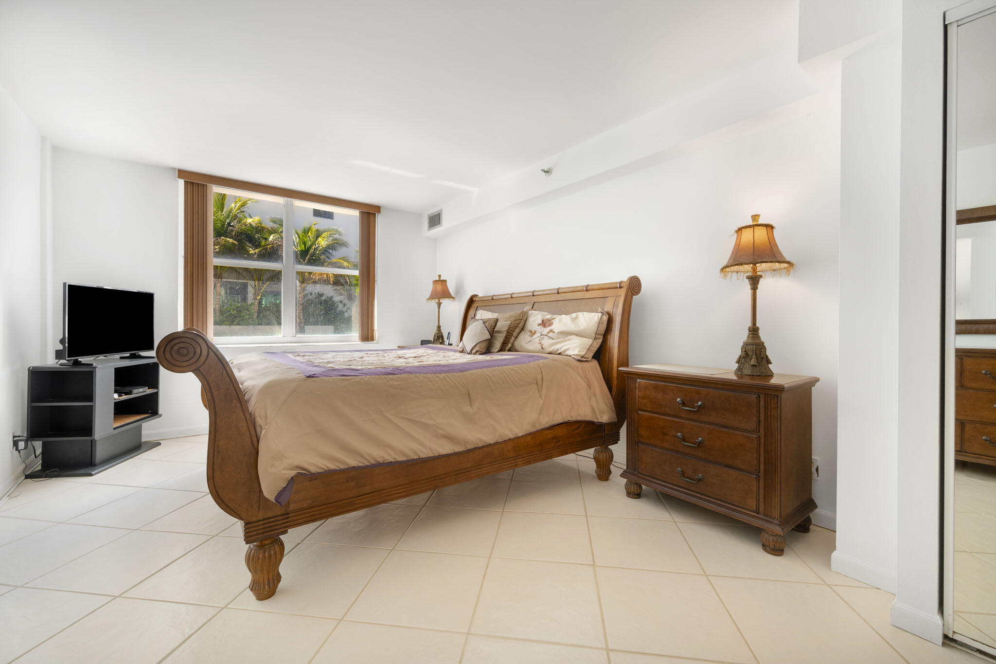 4511 S Ocean Boulevard 101