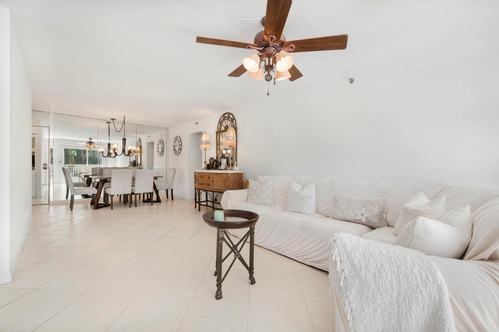 4511 S Ocean Boulevard 101