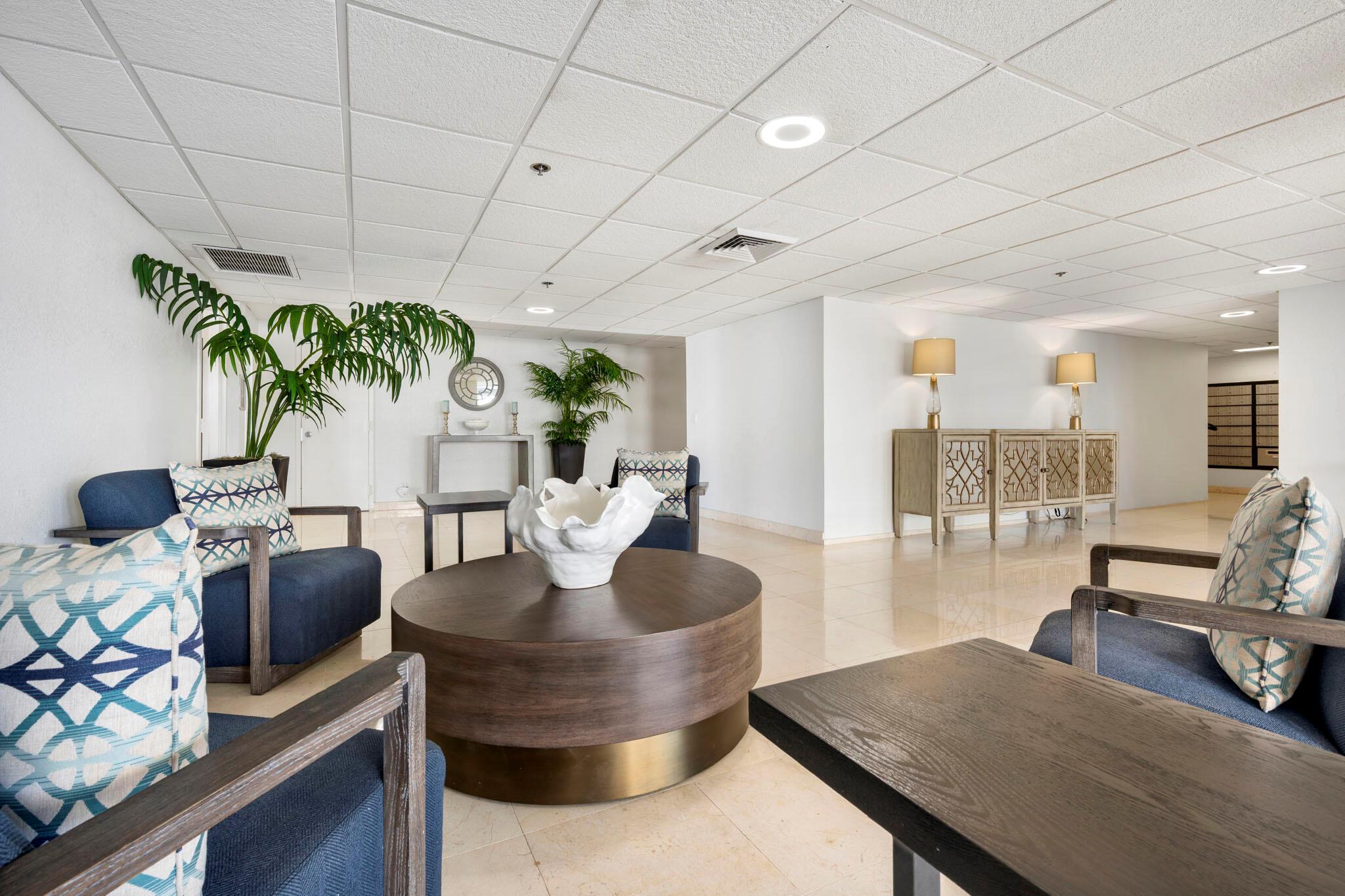 4511 S Ocean Boulevard 101