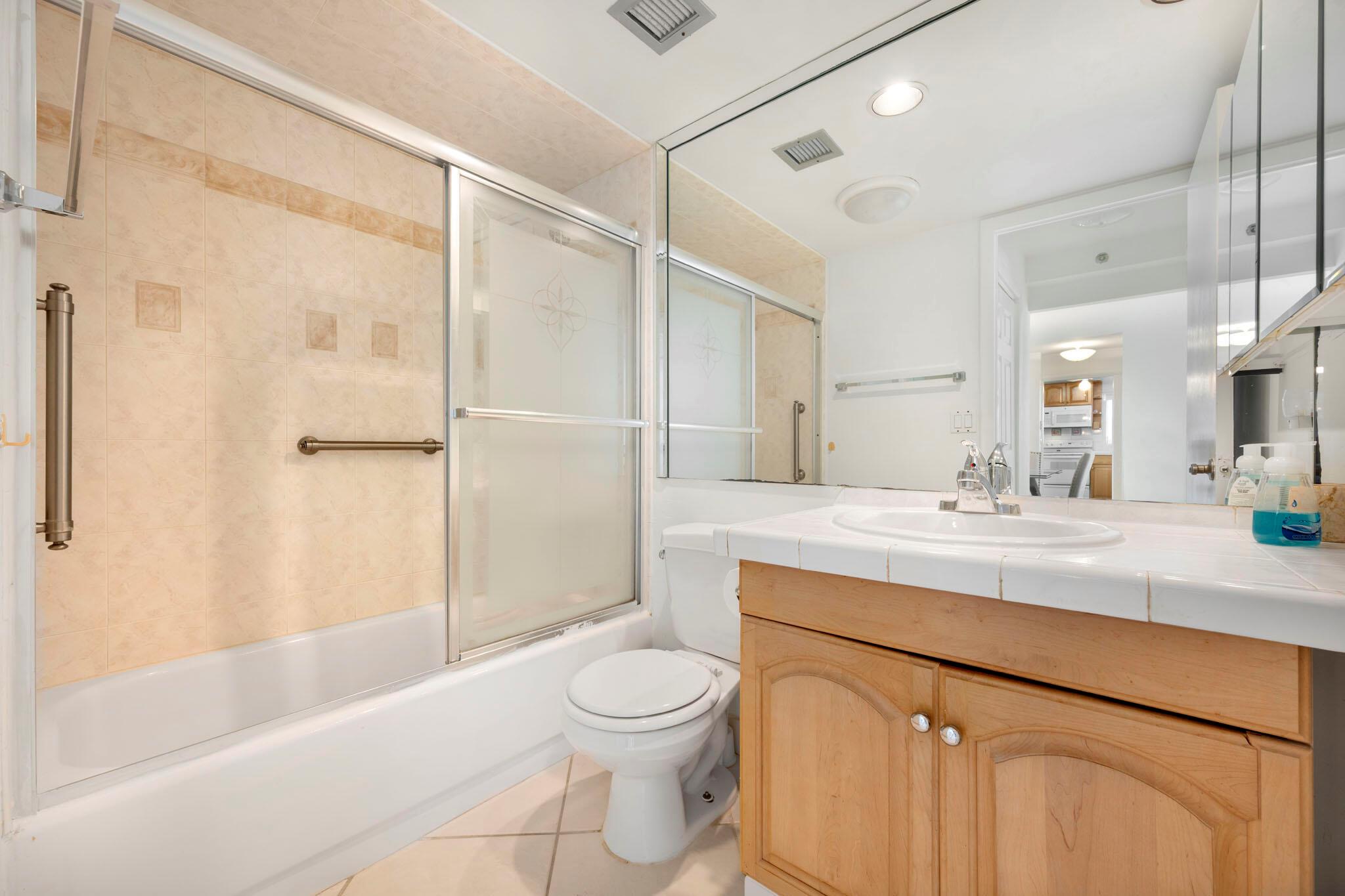 4511 S Ocean Boulevard 101