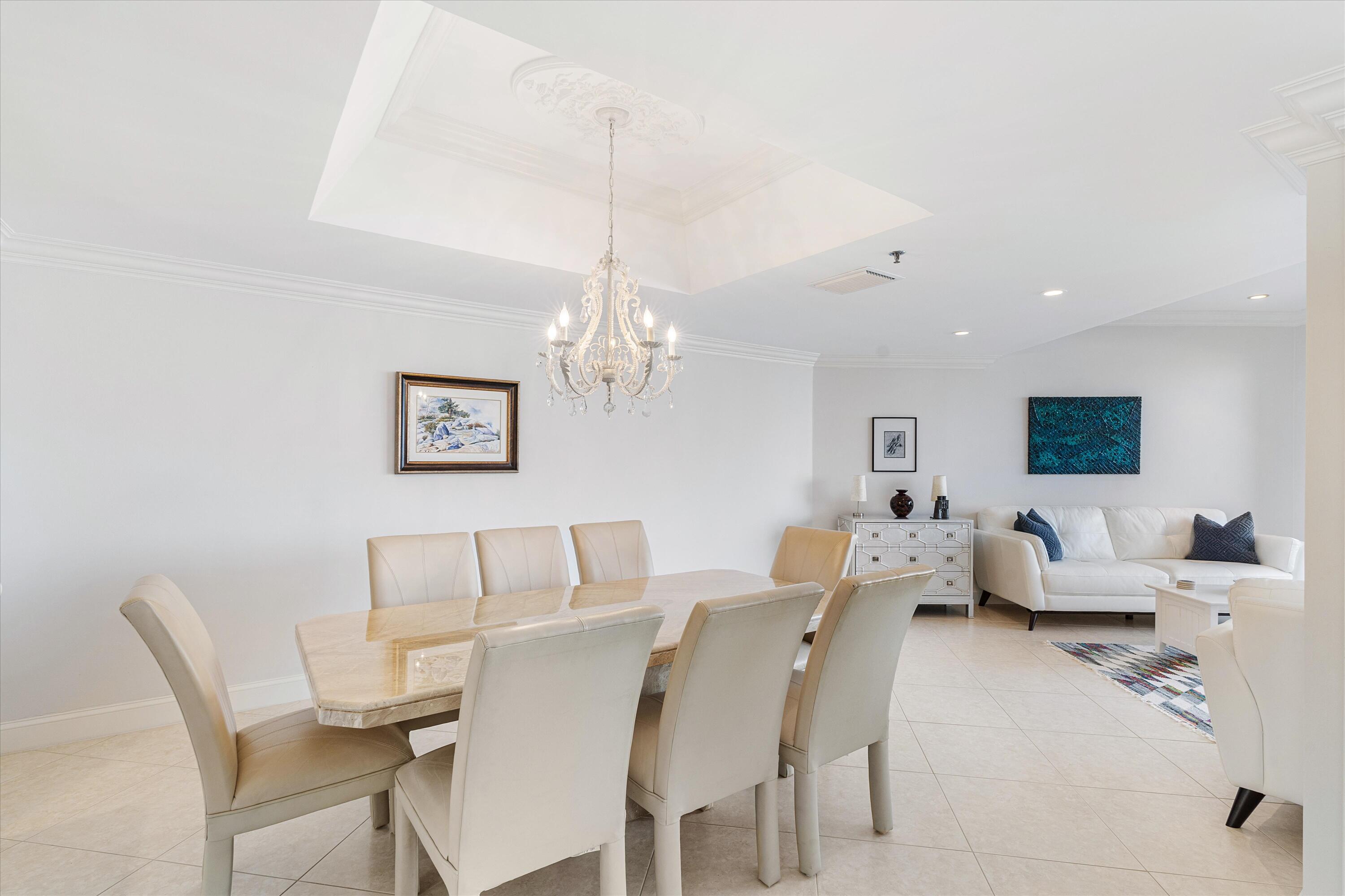 1035 S Federal Highway 215