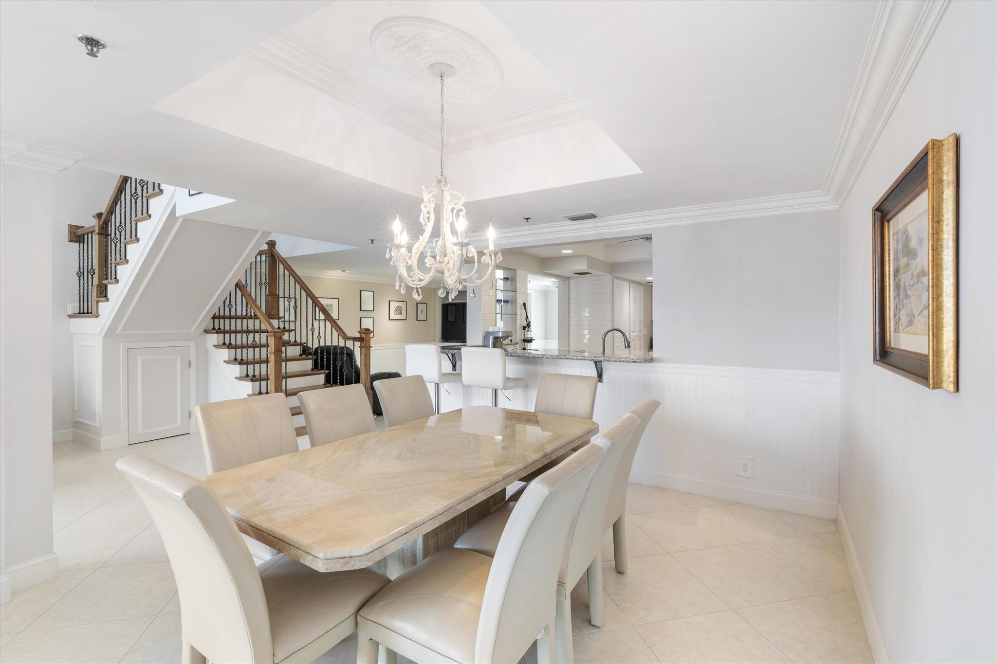 1035 S Federal Highway 215