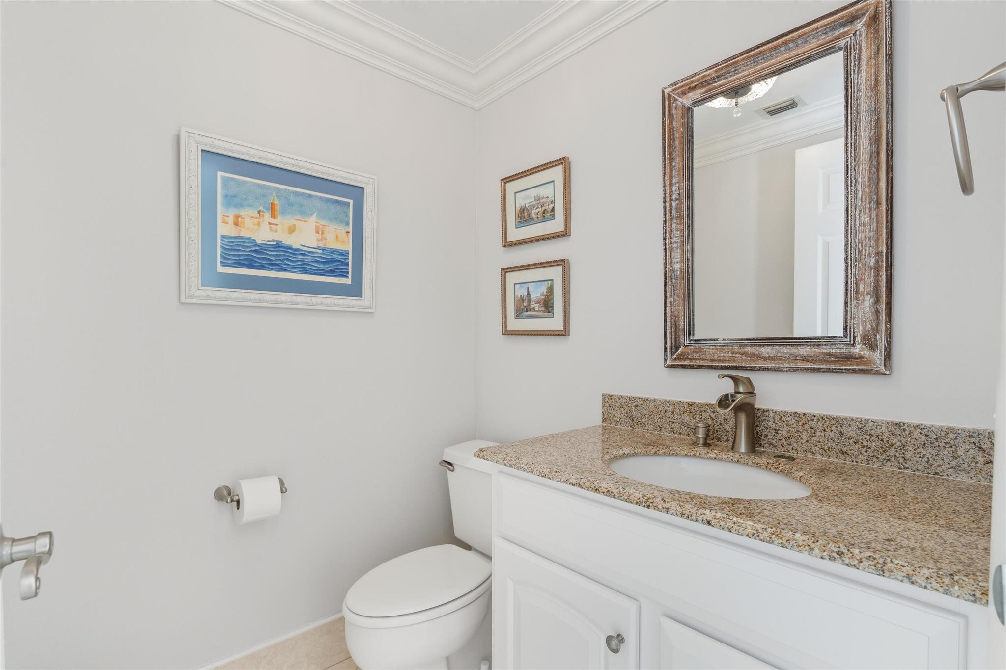 1035 S Federal Highway 215