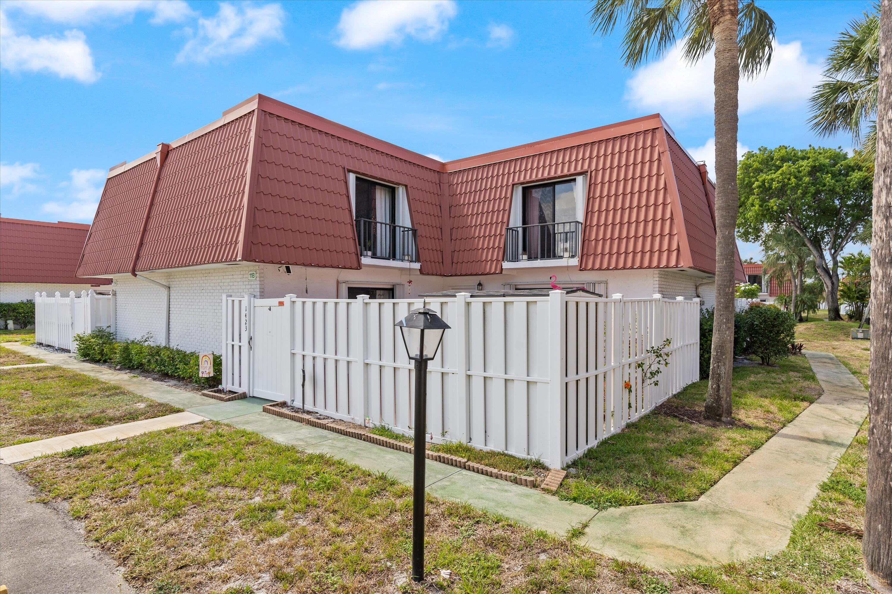 1423 SW 28th Avenue 11b