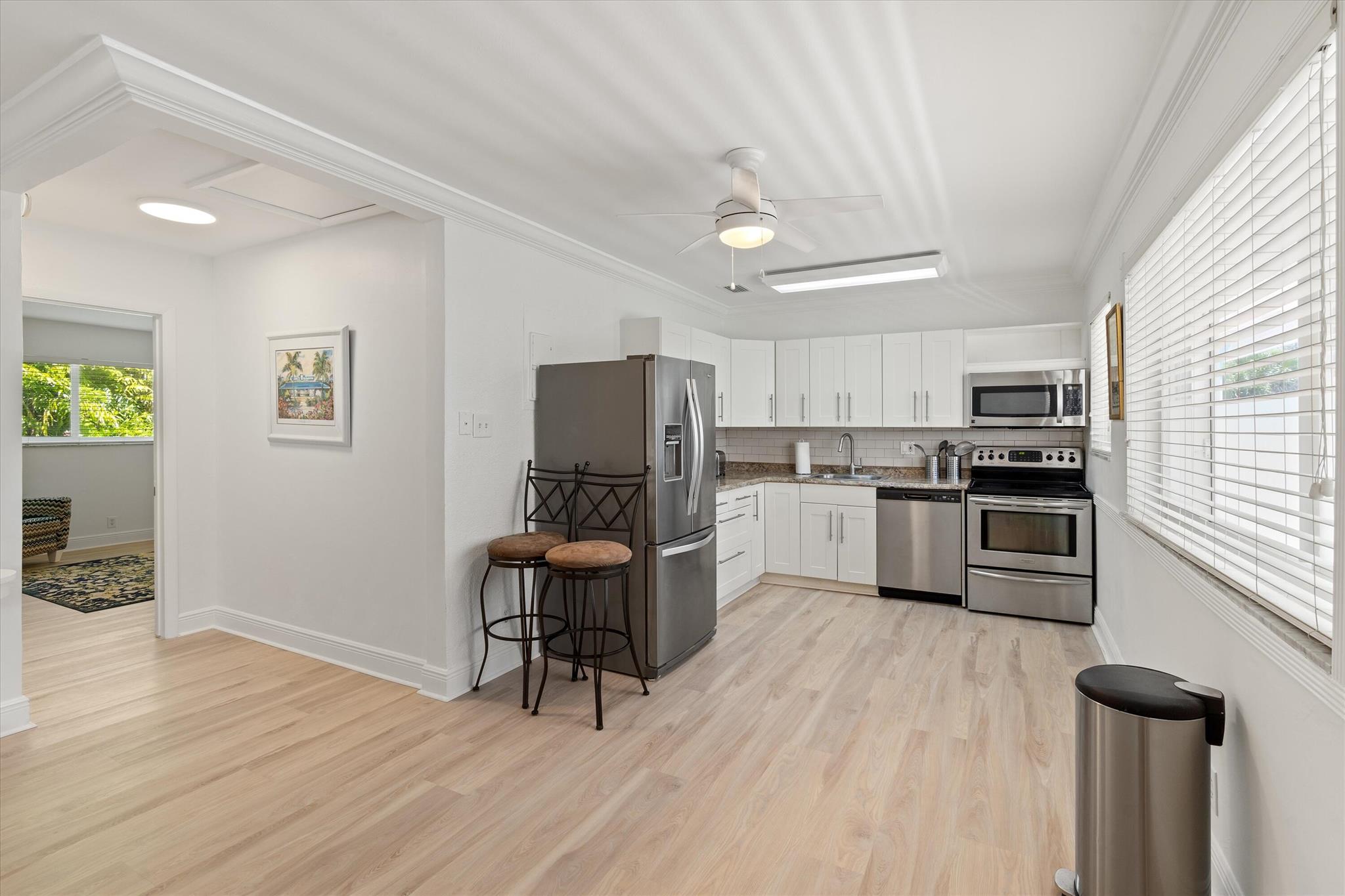1202 Palm Trail 5