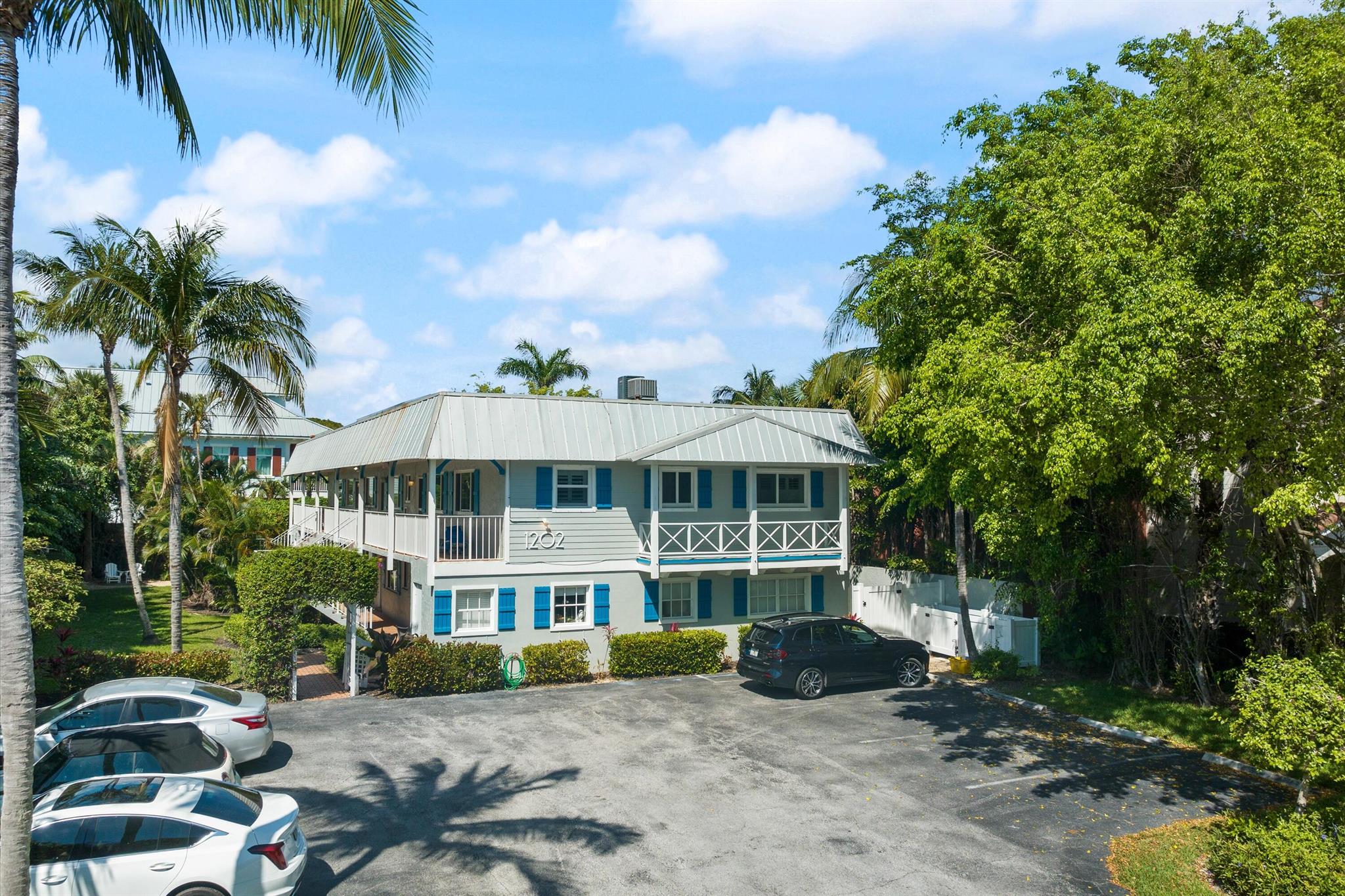 1202 Palm Trail 5