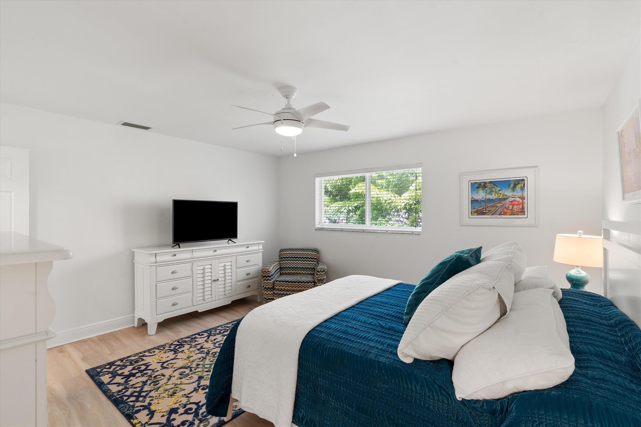 1202 Palm Trail 5