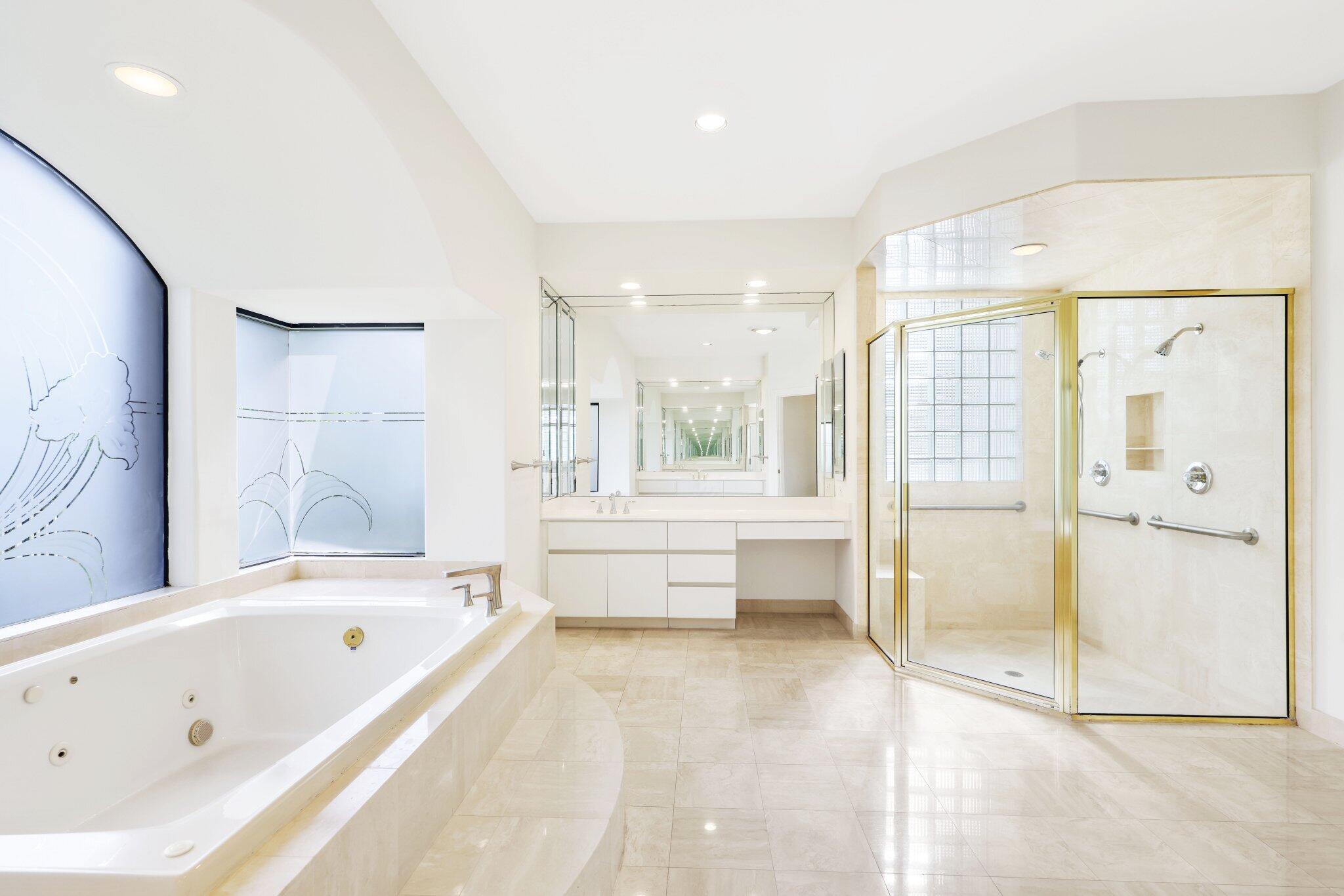 2427 NW 62nd Street