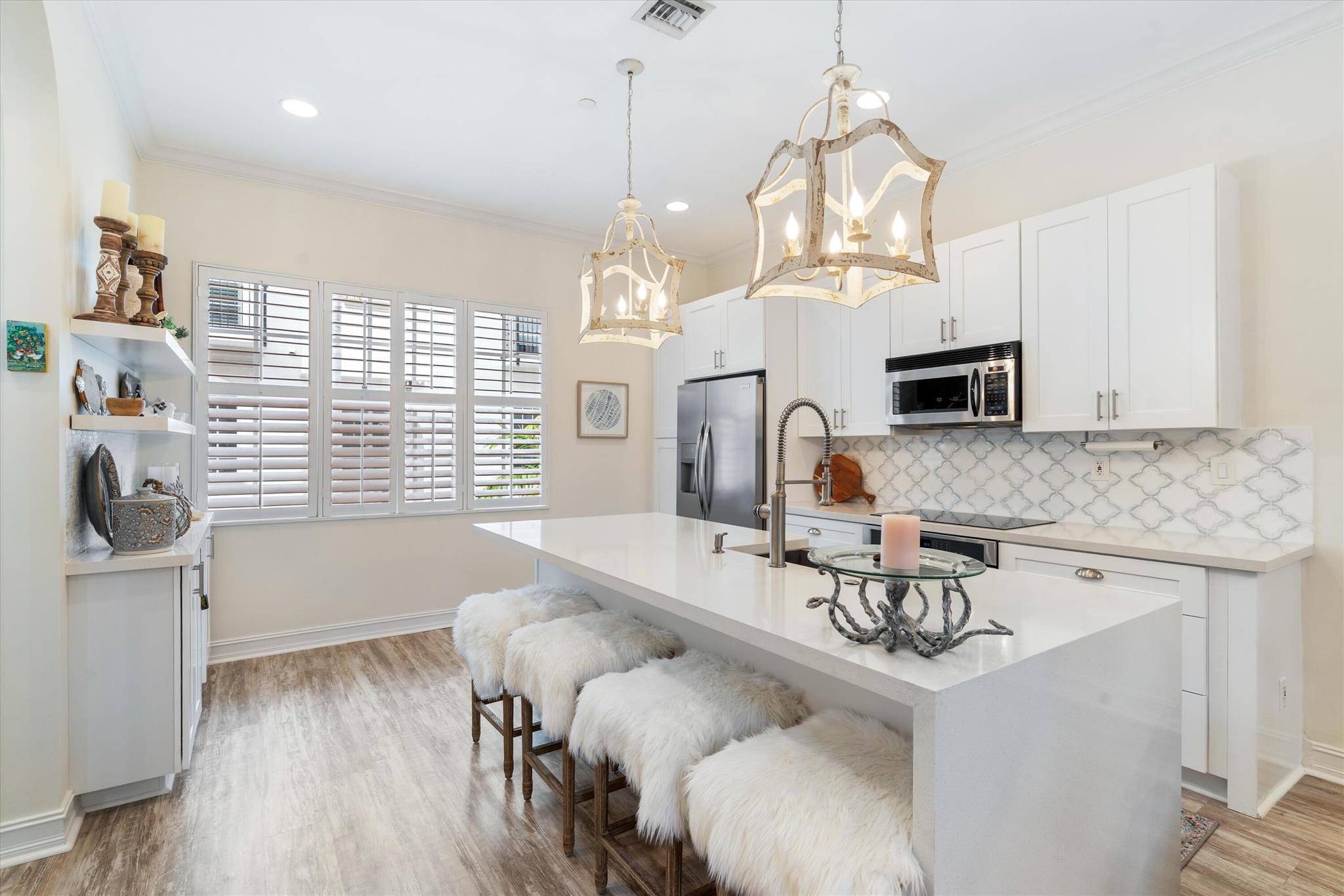 607 Renaissance Lane