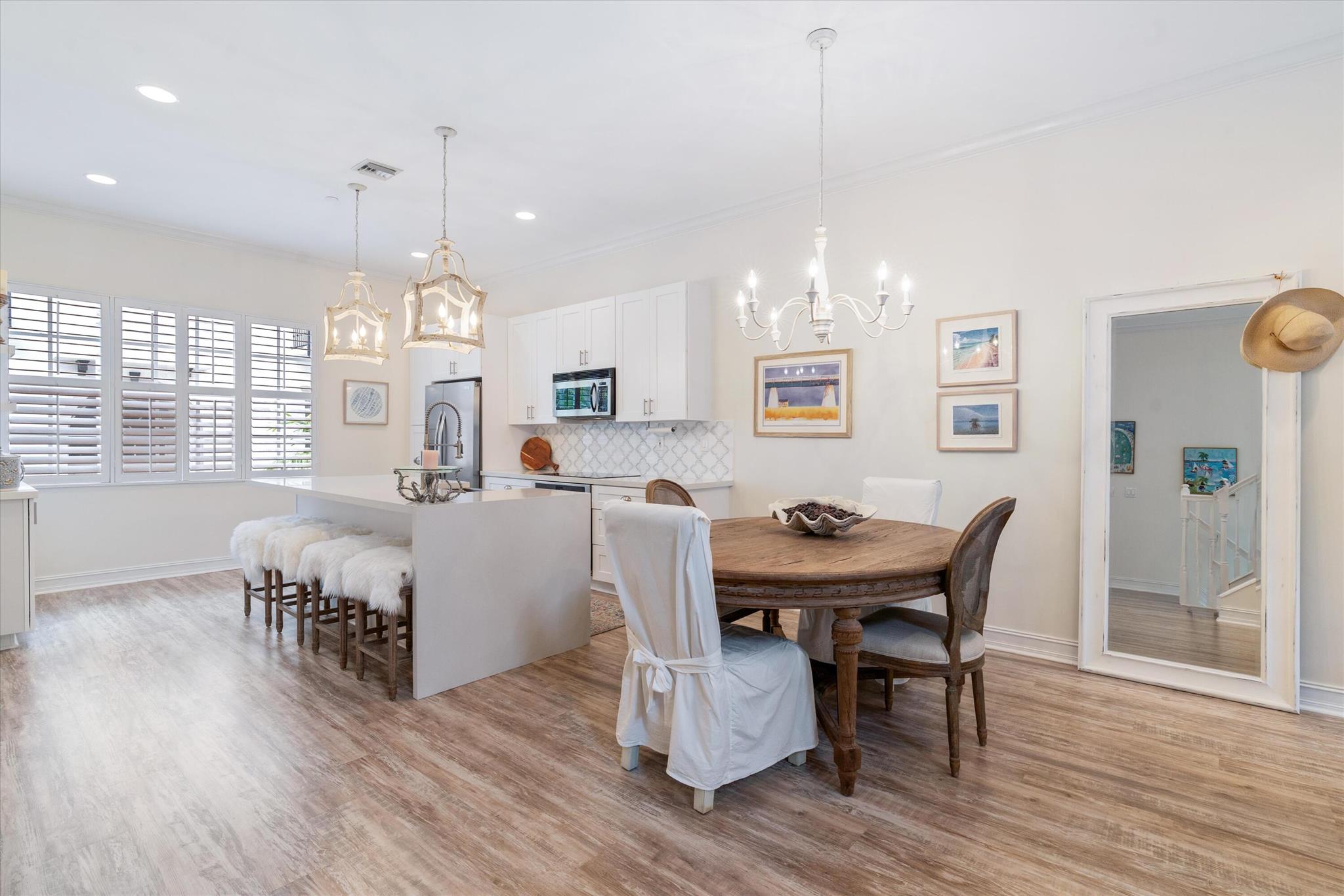 607 Renaissance Lane