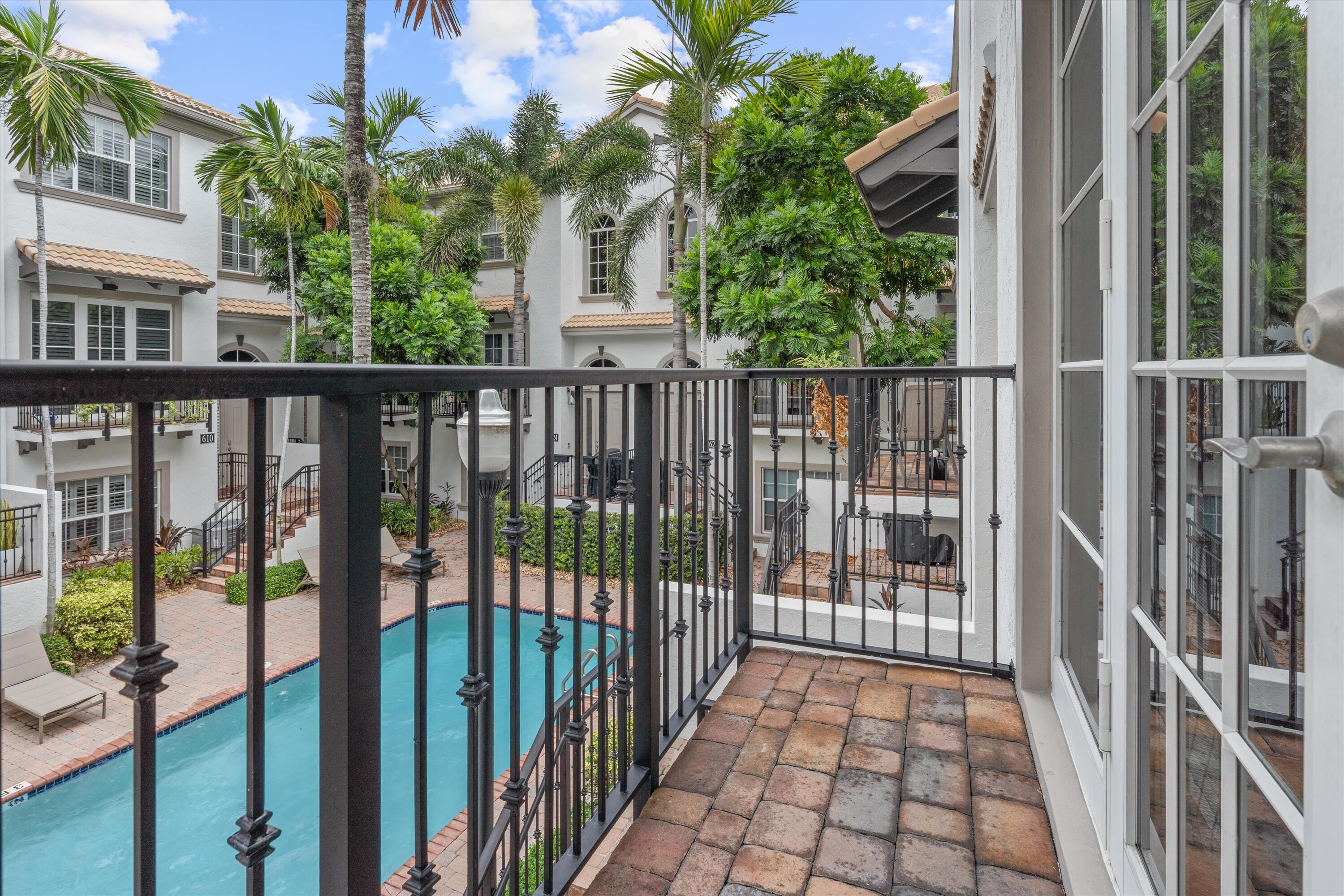 607 Renaissance Lane