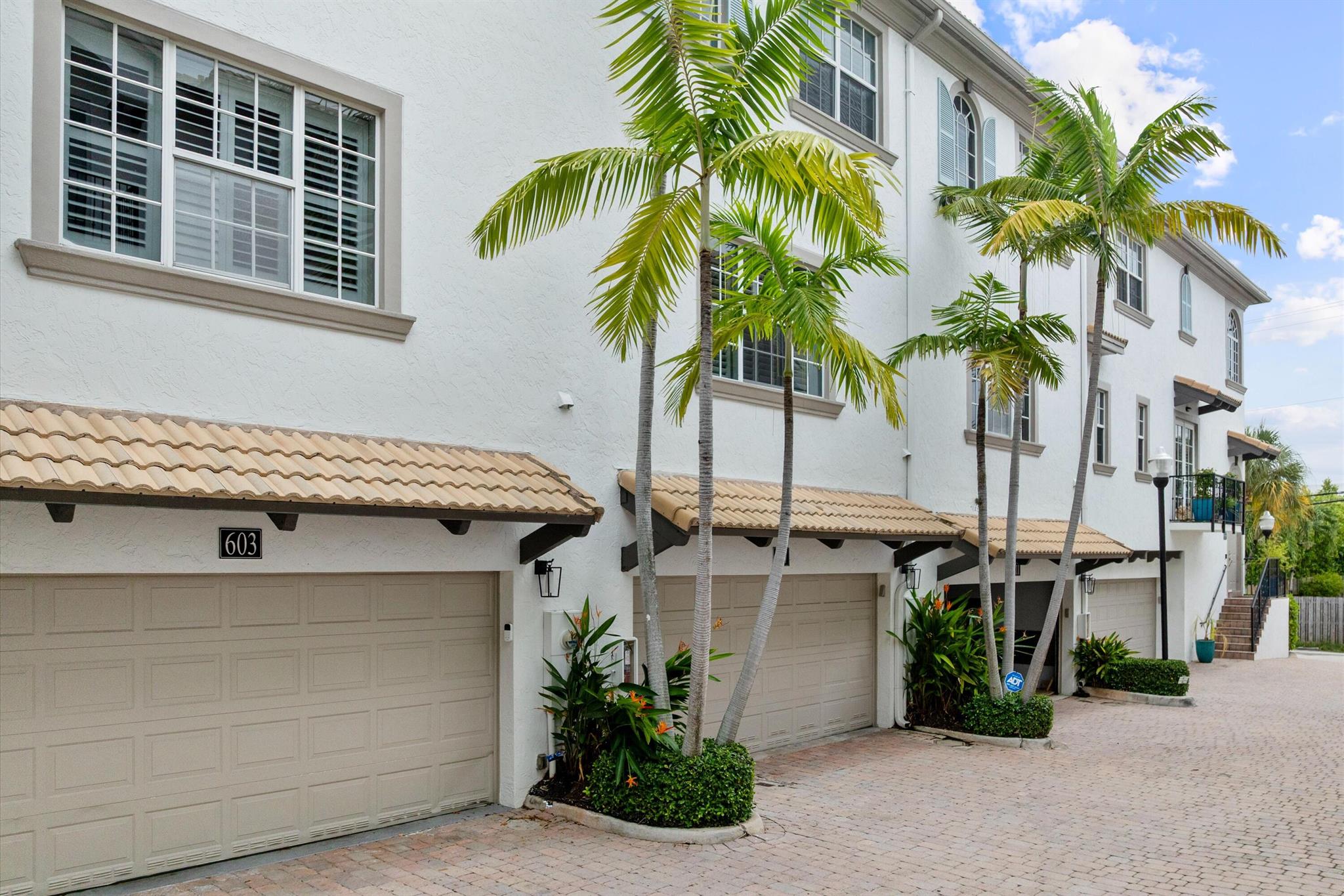 607 Renaissance Lane