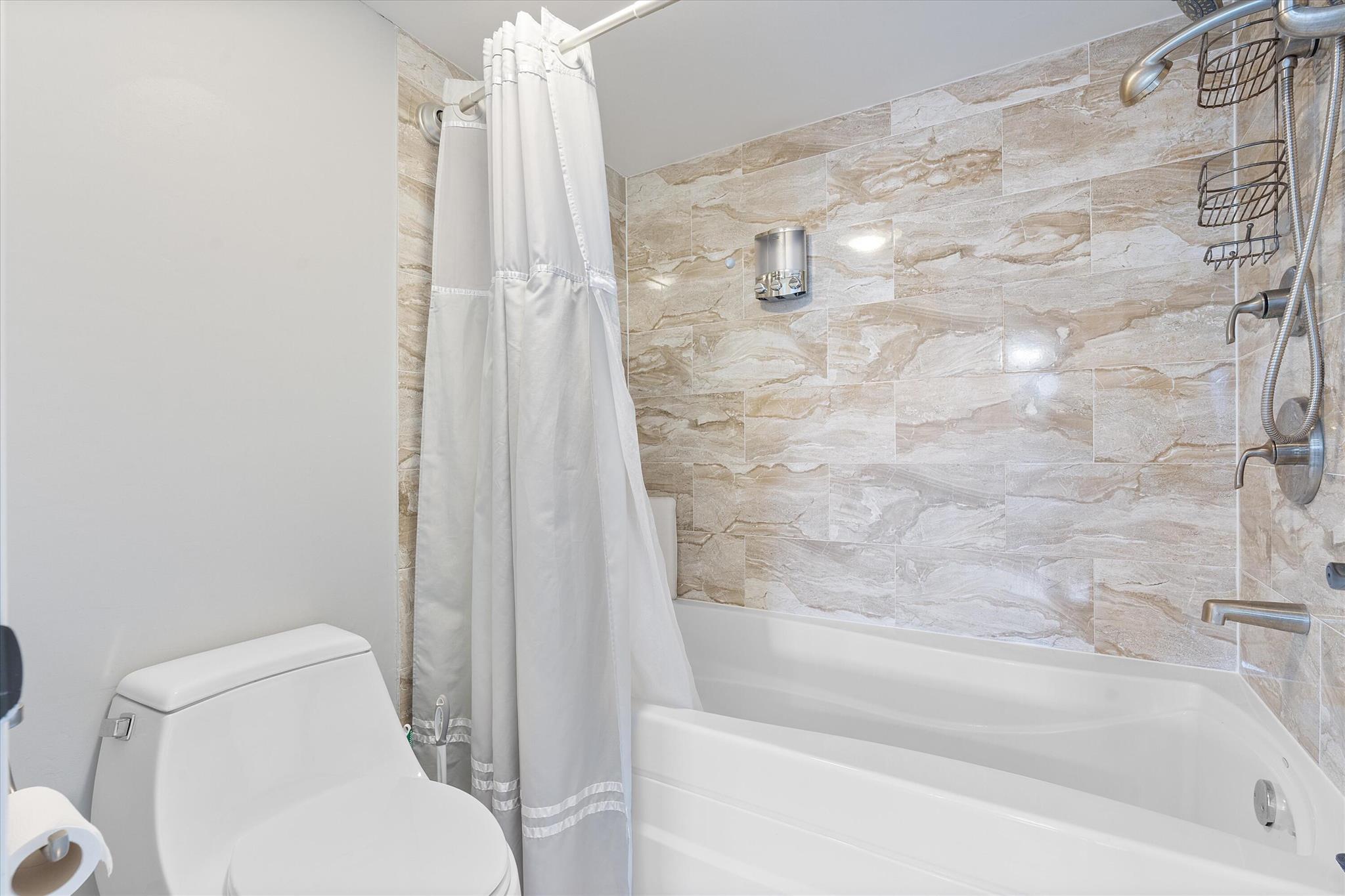 1 Harbourside Drive 4201