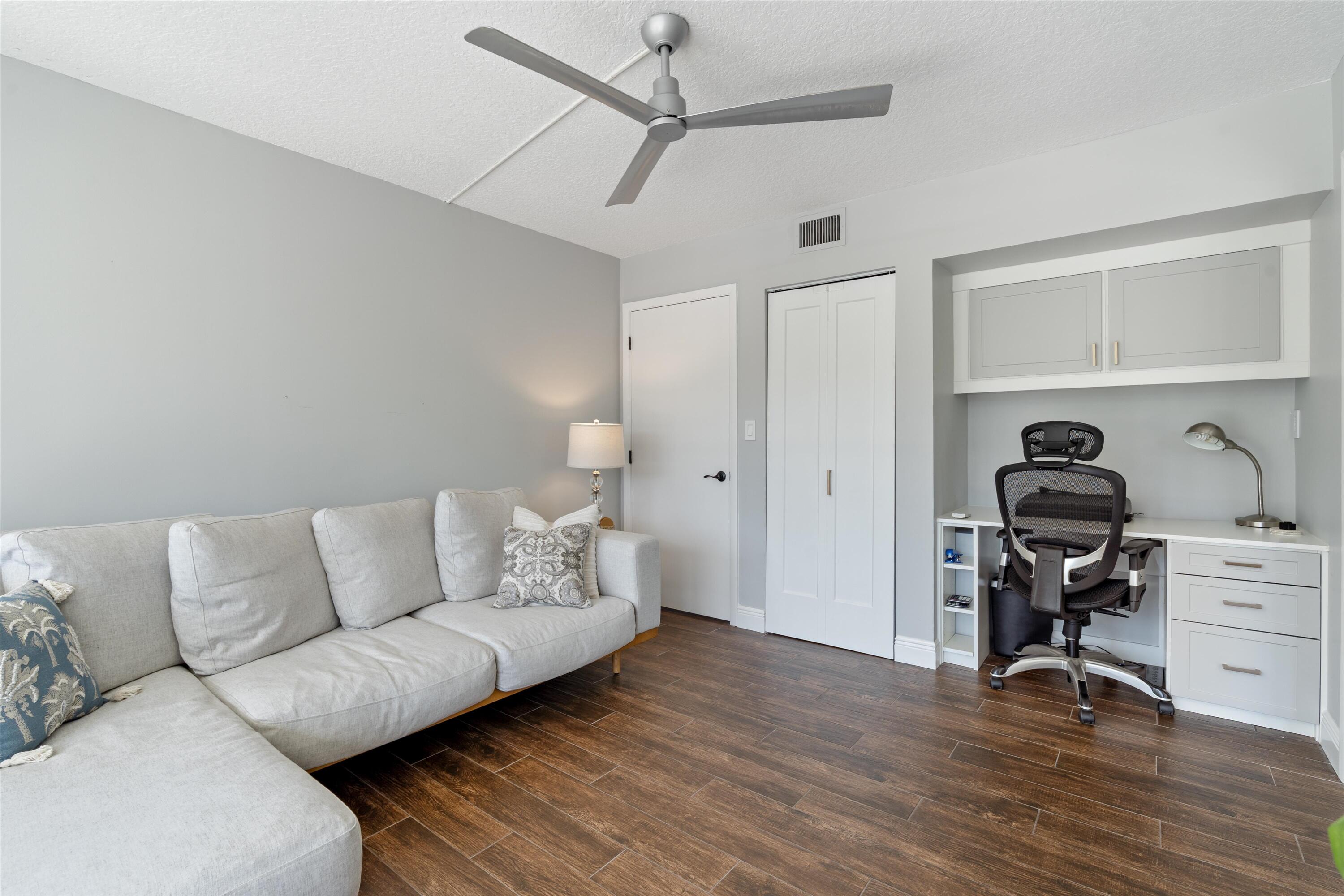 1 Harbourside Drive 4201