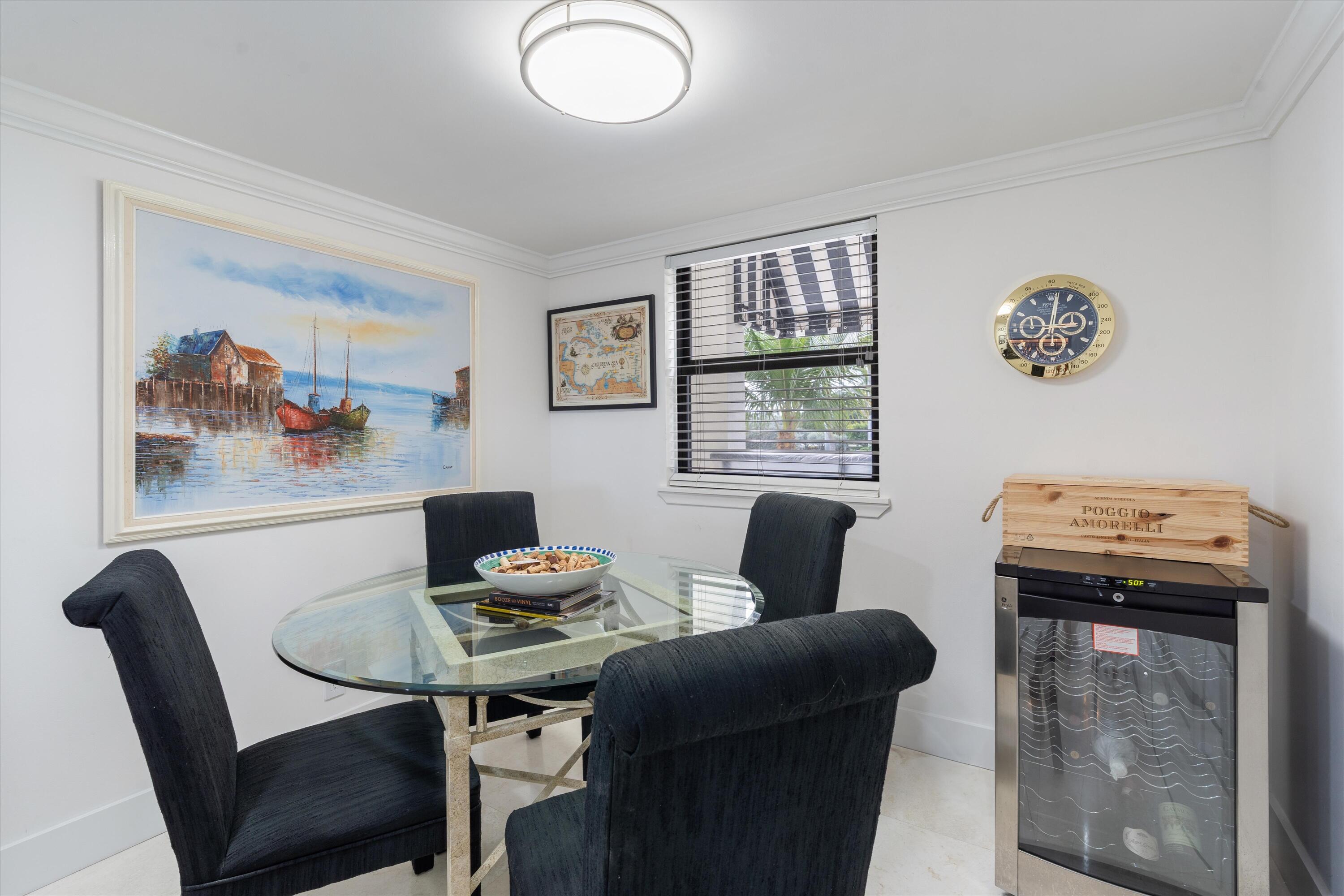 1035 S Federal Highway 211