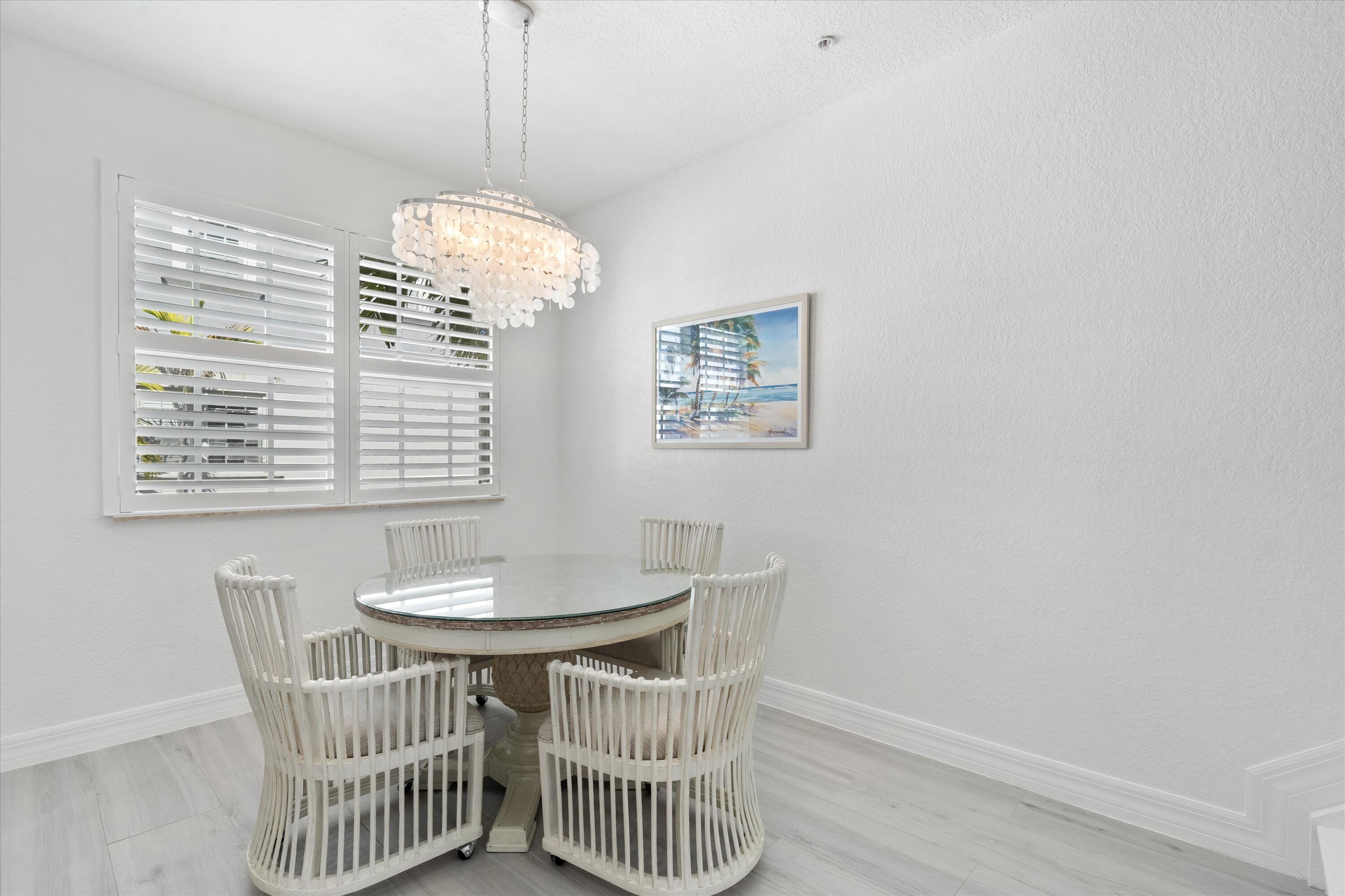 295 NE 5th Avenue 32