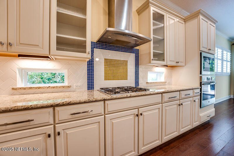 268 PALM BREEZE Drive