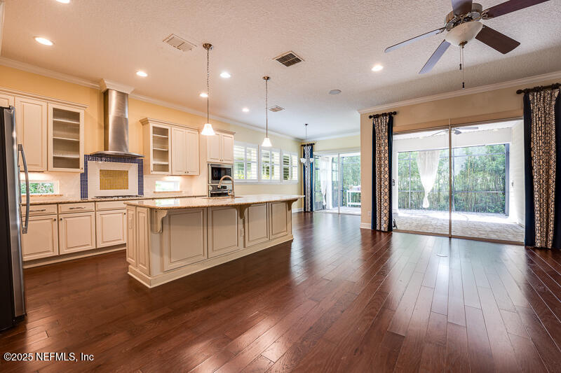 268 PALM BREEZE Drive
