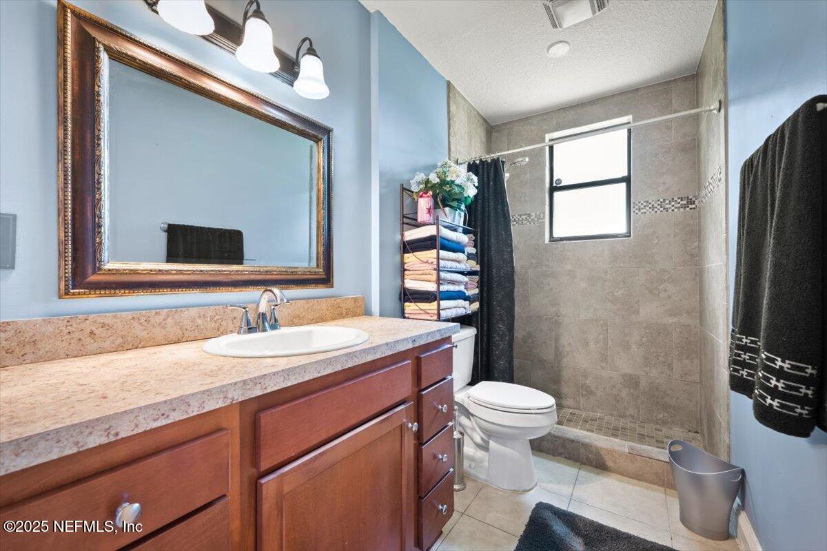 6564 ECTOR Place